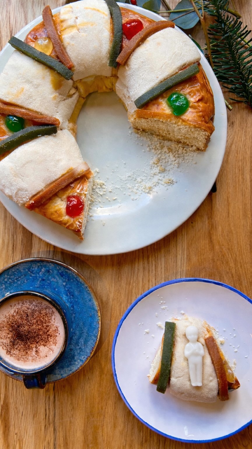There’s things that taste better when shared, this Epiphany, known in Mexico as Dia de Reyes on Tuesday 6th January, enjoy our Rosca de Reyes, a crown-shaped sweet treat - enjoyed to honour the Three Wise Men’s journey to baby Jesus. The ringed shape symbolises eternal love, the candied fruits represent the kings’ gifts, and hidden inside? A tiny figurine of baby Jesus, tucked away from King Herod.
Find the figurine in your slice, and win a dinner for two at your favourite site! A delicious way to keep the celebrations going.
#SantoRemedio #London #Marylebone #Shoreditch #RoscadeReyes Mexican Londonfood Mexicanrestaurant SantoRemedioUK
