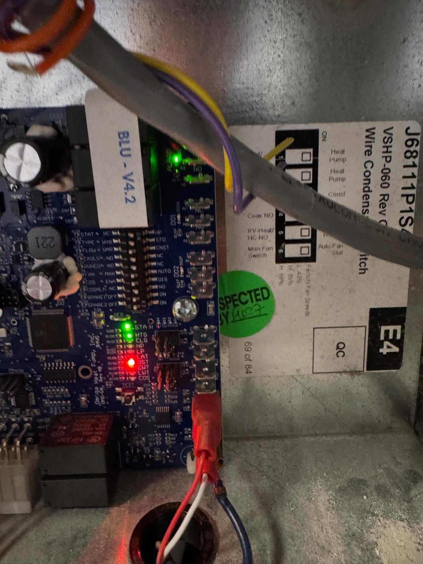 On this week we fighting with 2 cases- one is condo heat pump.
Second roof top unit after company who doing main12 years. Problem found, will be needed connected damper ductwork from Carrier. #rooftopcarrier #omegaheatpump