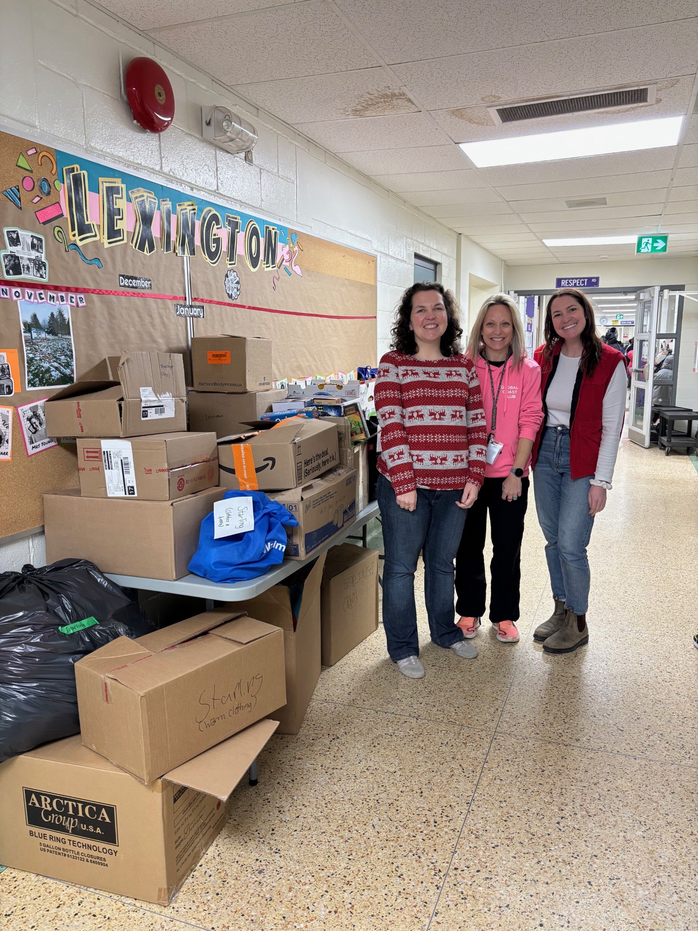 Thank you to the amazing students and staff at Lexington Public School for packing one full vehicle of food for the TW Properties Food Drive and another packed with toys for the Holiday Hope Drive, supporting kids at Starling. 💜🎁
Together, you’ve provided:
📚 87 Books
🎁 148 Gifts
👕 233 Clothing Items
🧴 470 Toiletries
🍎 466 lbs of food
and $460 Donations
We are so grateful for your support!!
#StarlingHolidayHope #CommunityGiving #WaterlooRegionCommunity #MentalHealthMatters #KidsMentalHealth