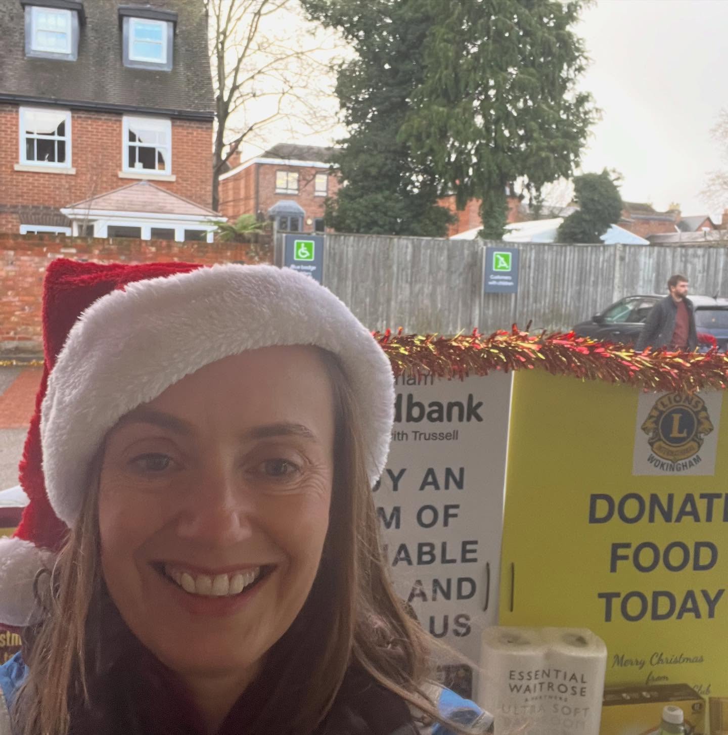 Wishing you all a Happy Christmas! Thanks for being here.
You can sign up for my newsletter and check out my blog for updates. Both on www.healthandhart.com
âĄď¸ If youâd like a gift voucher for a friend or family member please let me know by 23am 11am.
âĄď¸ Put Jan 15th & 16th in your diary for January reset clinics! More details in January, or send me a message if you want to reserve a slot.
âĄď¸ Plus pencil in Feb 5th if youâre a female cyclist in Wokingham đ´ââď¸! Send me a message if you want to find out more.
#nutritionist #christmas #runner #cycling #wokinghamcycling