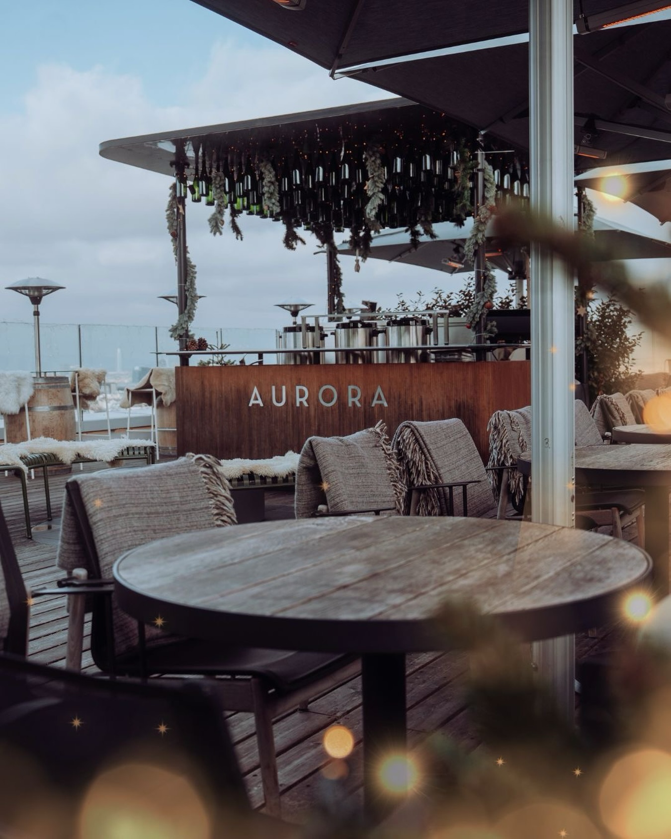Wishing you a Merry Christmas and a joyful holiday season from Aurora Rooftop Bar!
From our rooftop to your hearts – may this holiday season be filled with laughter, warmth, and unforgettable memories. ✨