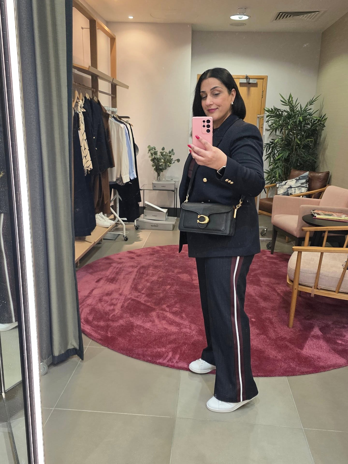 My final shop of 2025 - It was a big one!
My amazing clients, husband & wife duo Niru & Anirudhi, flew in from Toronto early this morning and jumped straight into a full, jam-packed day of shopping with me in London.
We started strong at John Lewis, powered through M&S, and wrapped it all up at Mango
The result? Two complete capsule wardrobes — smart workwear and effortless everyday casual style for both clients.
Huge shout-out to the incredible John Lewis Oxford Street team for organising a private shopping suite — and special thanks to Angie from the personal shopping team for going above and beyond ❤️
✨ Personal shopping slots for 2026 are NOW OPEN ✨
If you’re ready for a serious wardrobe refresh, get in touch. I cover all London locations, Westfield White City, and Bluewater Kent. Get in touch with me Jas hello@jaschana.com
I honestly LOVE what I do and feel so grateful for the amazing clients I get to work with 🙏🏼❤️ I am looking forward to helping many more Men and Women to step into the best version of themselves in 2026 🙌
#personalshopperlondon #personalstylistessex #personalshopperuk