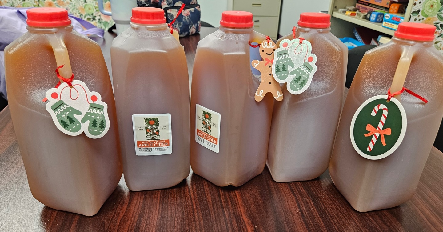 Harmony Cider Press makes a great addition to your Christmas holiday menu!! We carry mulling spices for hot cider and can be used in wine!! @littleridgevineyards @fiddlersfarm_nj @oldetraditionspice @mckeeverorchards @baldwinfarmsnj @theashfarm @tiptonstavern #shoplocal #smallbusiness #