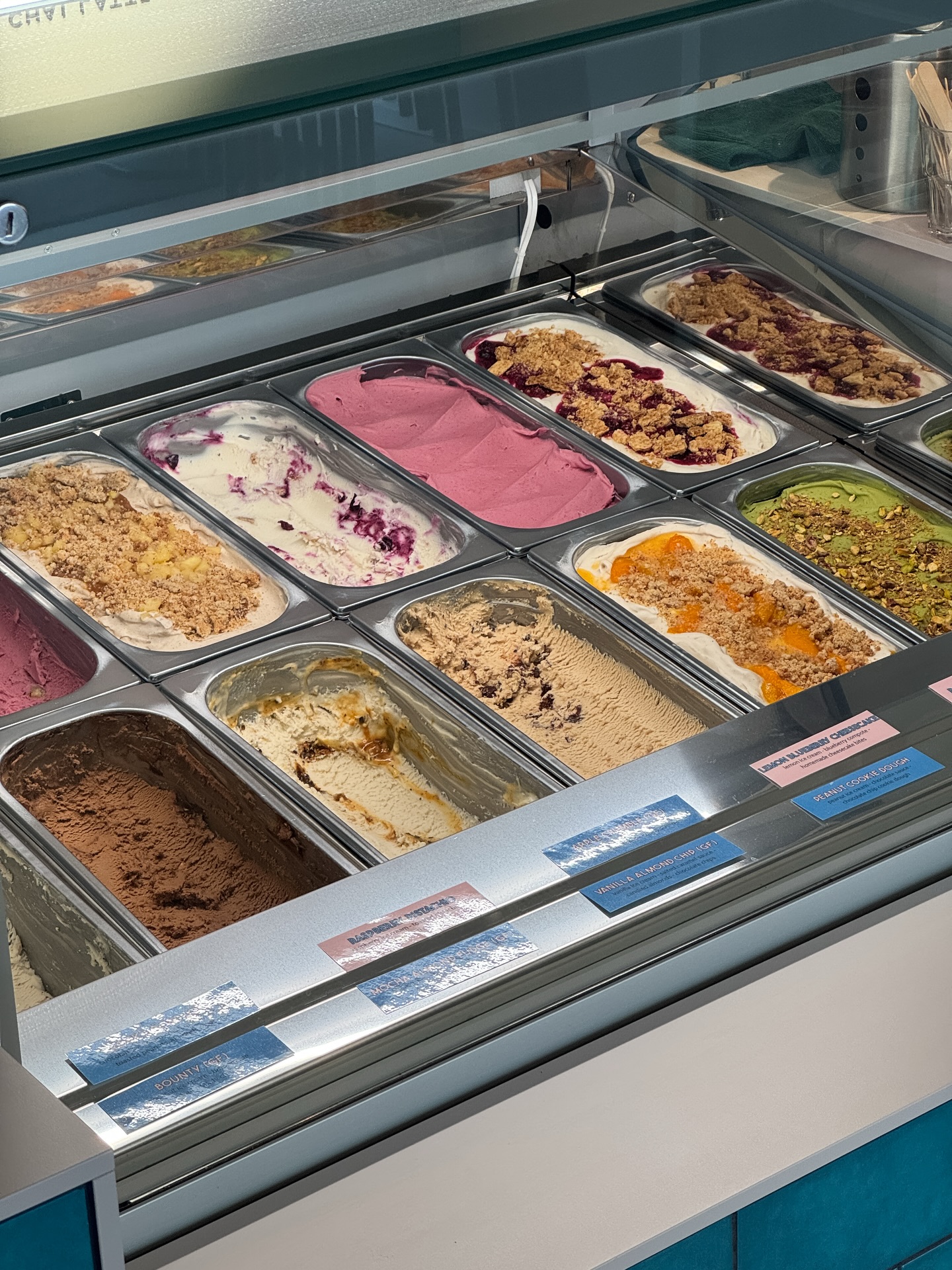 yearly recap 🌟 it‘s been a wild rideeeee
2 // January: enjoyed my well needed break in the sun
3 // February: this was my first day back in the kitchen after being away for almost 9 weeks eeek
4&5 // March: the ice cream display at our reopening day was looking as good as ever & we launched our BY FAR most popular drink of this year - pink rose matcha 🍵
6&7 // April: at the start of the month my ice cream display stopped working which led one of many mental breakdowns 🙂 & lots and lots of busy waffle weekends
8&9// May: our cookies received so much love this year & enila turned 3 this month ✨
10&11 // June: new seasonal drinks were a huge hit & although I NEVER drink coffee, I really needed it this month lol
12&13 // July: lots of ice cream scooping & I think we ran through the entire neighbourhood to shoot content
14&15 // August: this was the busiest month EVER (!!), omg the ice cream machine was running most days & personally, I loved this line-up
16 // September: started making cookies for @mystifry.treats every week I make a huge batch of cookies for Allegra to sell at her shop 🍪
17&18 // October: our brunch returned & we launched our winter drinks
19 // November: finally got more time to try out new baked goods
20 // December: this time of the year when the ice cream production turns into a full on bakery
what a crazy year it‘s been, thank you all for being here 🤍 hope to see you before we take our break, here until December 31st.
take care and see you soon,
aline