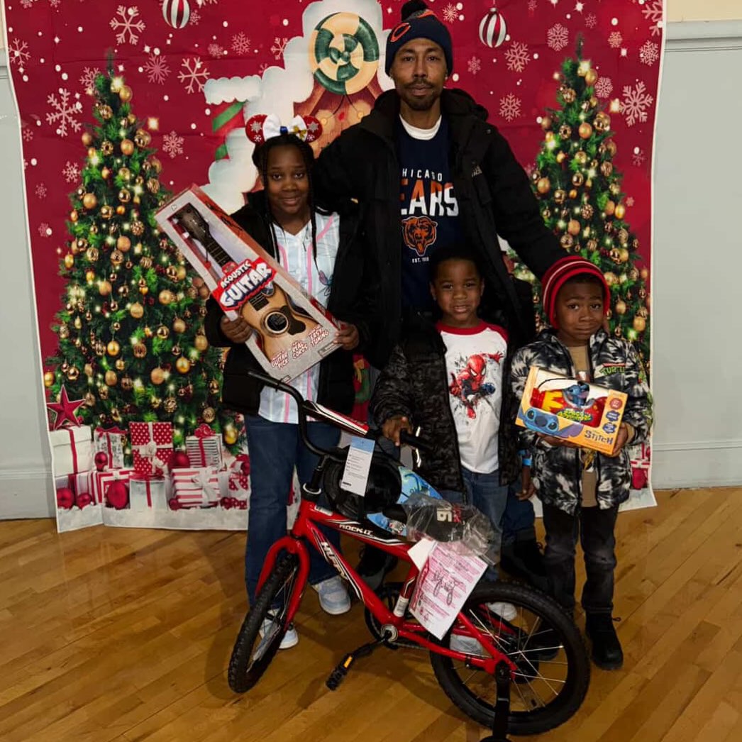 @thisislifechi Holiday Extravaganza