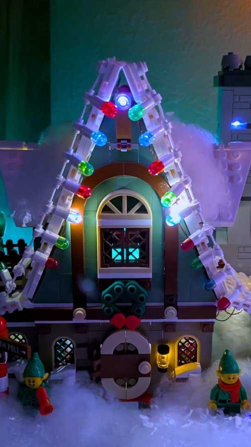 ๐ Merry Christmas Everyone! ๐
I think Katie's finally completed her @lego
Christmas village set up ๐
Made extra cool with the @brickblinglights throughout ๐ก๐
๐-Katie, Austen, Turbo, Diffy, Mango, & Fluffy!
#christmas #lego #christmasvillage #christmaslights #merrychristmas