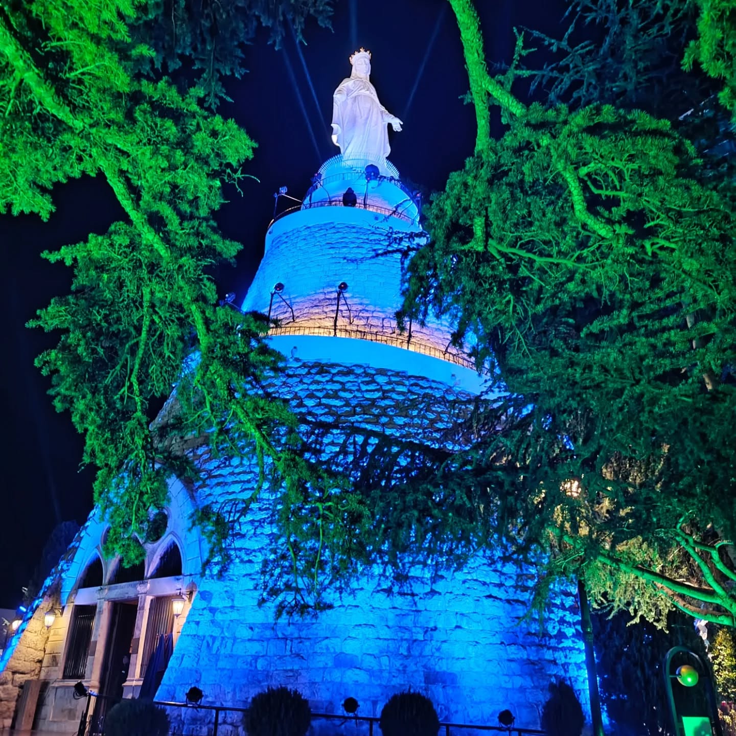 A moment where silence speaks louder than words
#OurLadyOfLebanon
#harissa
#discoverlebanontours