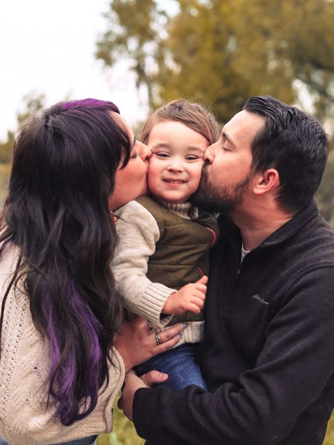 ❄️ Happy Holidays ❄️ from my family to yours!
Thank you from all of us m. Thank you for making my first full year back behind the chair as a mom so easy. There have been lots of hiccups due to little man getting sick (continuously 🤧), but you all have been so wonderful and patient. Really reminding me that the folks that come visits my salon really are the best.
Thank you so much for such an incredible year, and as always thank you for keeping me in your budget 💕