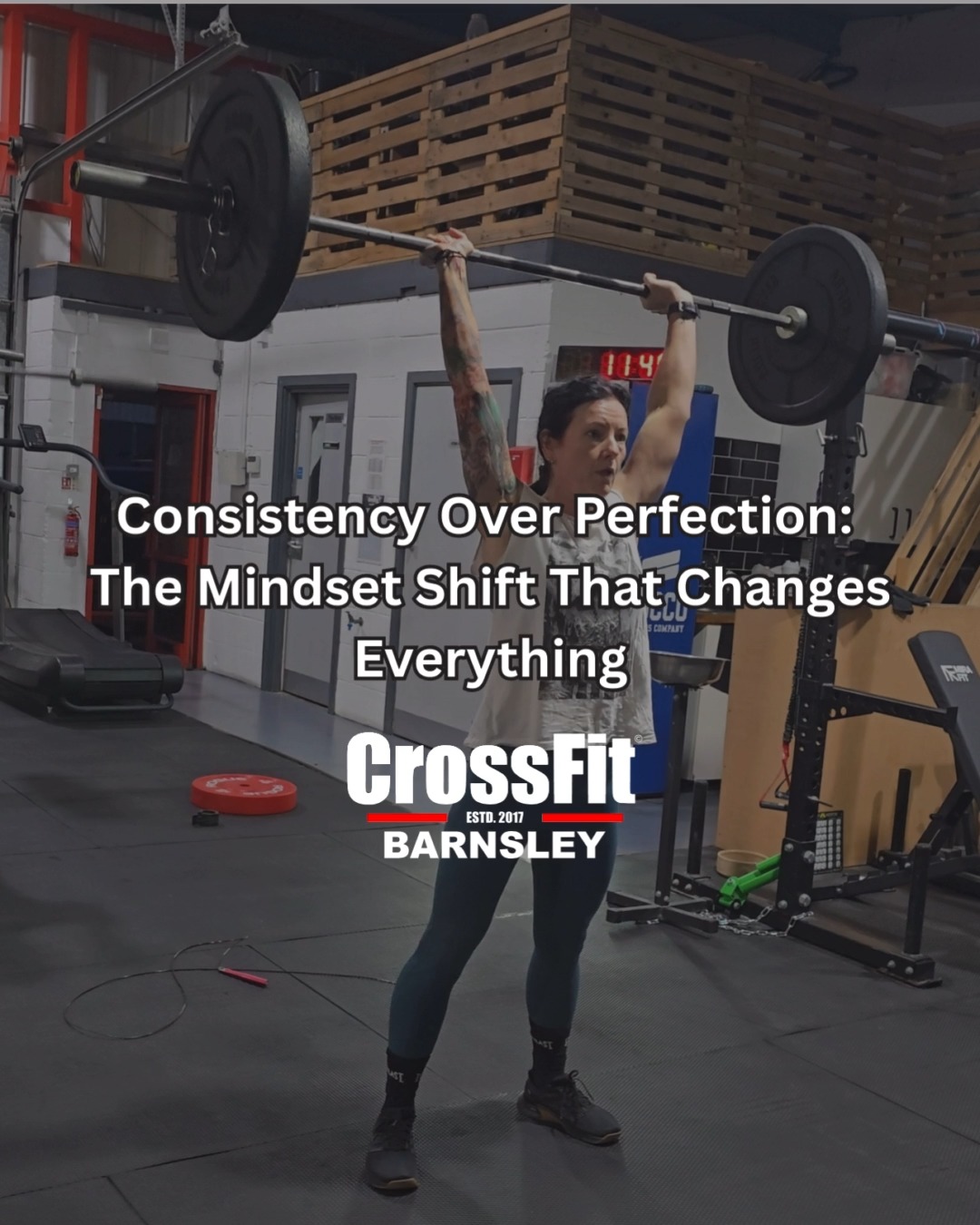 🔁Consistency Over Perfection: The Mindset Shift That Changes Everything
Trying to be perfect with your workouts, meals, and routine?
That’s exactly why you keep burning out.
💥 Real talk:
❌ You don’t need a perfect week.
❌ You don’t need to hit every macro perfectly.
❌ You don’t need to train 6 days a week.
You just need to show up again and again.
💡 Here’s what actually works:
✅ Missed a session? Show up tomorrow.
✅ Ate off plan? Get back on at the next meal.
✅ Busy week? Hit your non-negotiables and keep moving.
Progress comes from what you do consistently not occasionally, and not perfectly.
🧠 The mindset shift:
It’s not about “starting over.”
It’s about never quitting.
Small wins done daily > Big wins done rarely.
💬 Want help building a plan that fits real life — one that’s built to LAST, not crash?
Comment CONSISTENT or DM us DAILY WINS and I’ll show you how my clients stay on track without chasing perfection.