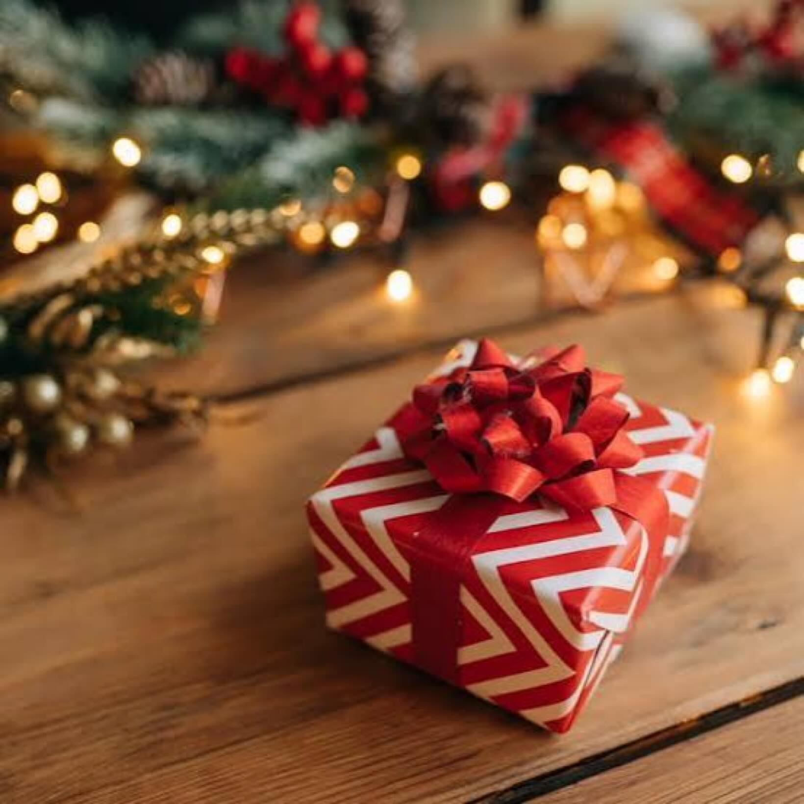 Carol five is a flash back to when our previous musical director John Byron ran the choir. The beautiful Ave Maria by Bach.
https://youtu.be/92NQG06B9EU?si=w4Ia9KF5yX7IivbQ