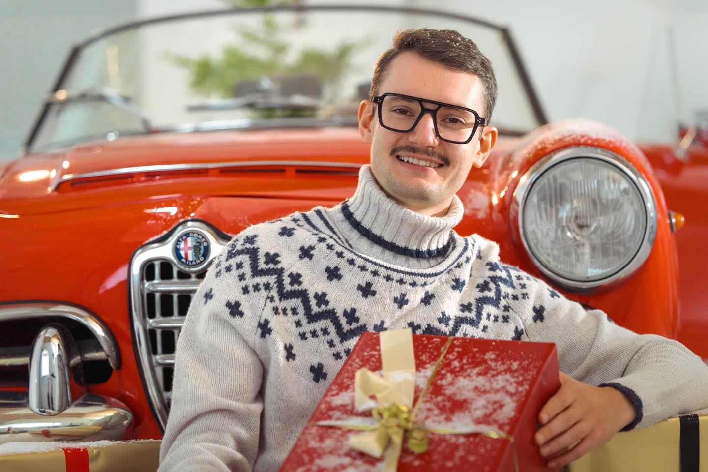 ~ Weihnachtsshooting ~
👓: @municeyewear
🛒: @optikaugenblick
📸: @huckleberryking
🚺: @laurin__st
#weihnachtszeit #neuebrille #optikerdesvertrauens #optiker #brillenliebe donauwörth optikerimried shooting fashion christkindkommtbald