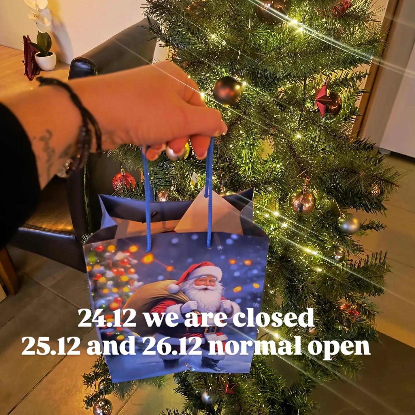 Kochani,
życzymy Wam spokojnych, pełnych ciepła Świąt Bożego Narodzenia 🎄✨
W Wigilię odpoczywamy i spędzamy ten wyjątkowy czas z rodzinami
Wam również życzymy cudownego, rodzinnego dnia ❤️
👉 25 i 26 grudnia jesteśmy otwarci normalnie i z radością Was ugościmy.
Wesołych Świąt!
______________________
Dear Guests,
we wish you a peaceful, warm and joyful Christmas 🎄✨
On Christmas Eve, we take a break to spend this special time with our families
we wish you a wonderful day with your loved ones ❤️
👉 On December 25th & 26th we are open as usual and happy to welcome you.
Merry Christmas!
#restauracjaindyjska #święta