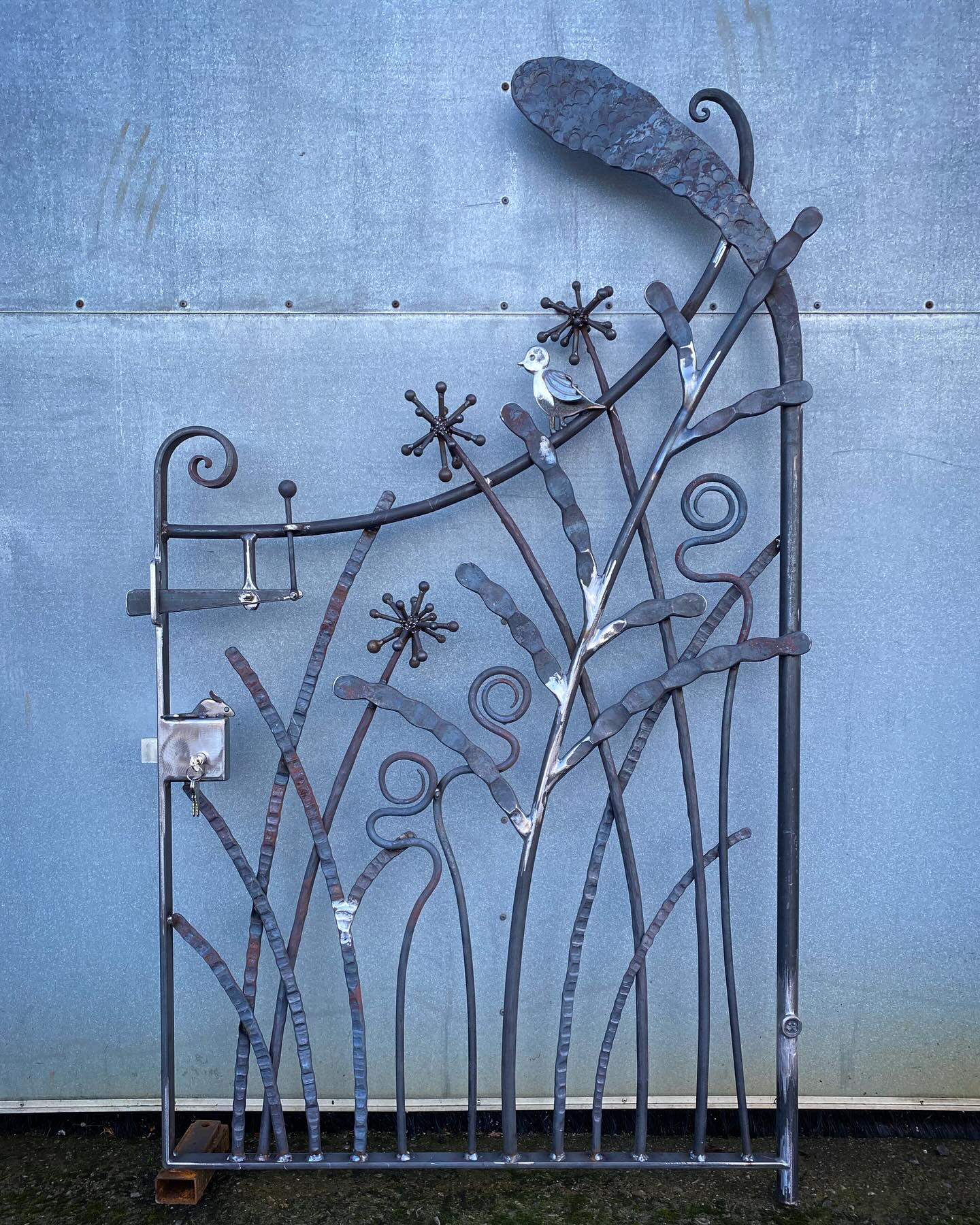#gate finished and ready for #galvanizing.
It’s been a little while since I made one of these. #forged and #fabricated, #home #garden #metalwork #organic #nature #artisticmetalwork