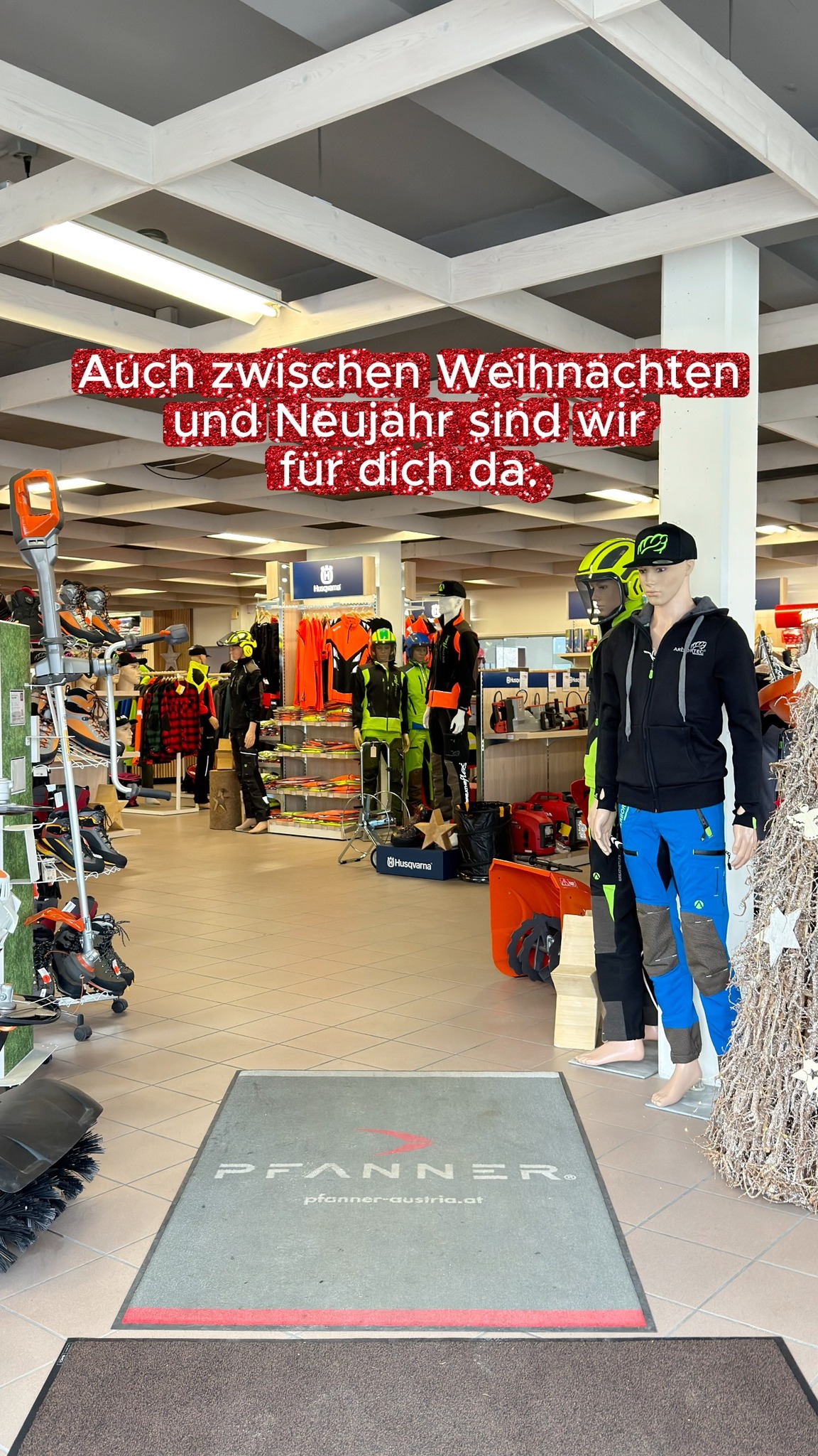 Danke, dass du uns dieses Jahr begleitet hast. Schön, durften wir für dich da sein. 🎄
Wir haben auch zwischen den Jahren geöffnet, ausser am Samstag, 27. Dezember, sowie am Samstag, 3. Januar. Wir wünschen frohe Festtage!