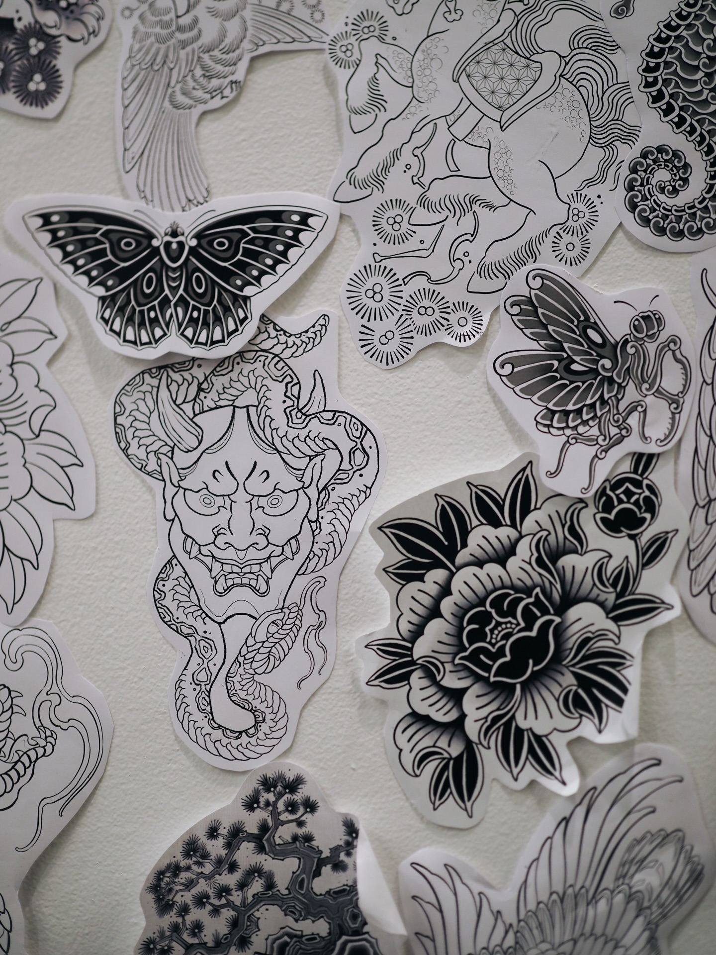 Looking at Sety’s designs has us inspired! Dm @sety_xix to book your next tattoo ✨
.
.
.
.
.
.
.
.
.
.
.
.
#perthtattoo #traditionaltattoo #traditionalflash #flashtattoo