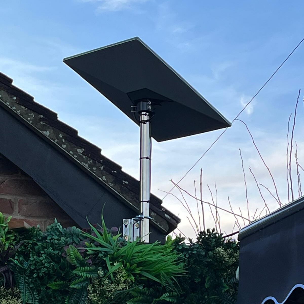 Another Starlink rescue job completed 🚀
This install was carried out in Essex after the customer wasn’t happy with the free installation arranged via the official Starlink website.
We were called in to:
✔ Re-mount the dish securely
✔ Improve alignment and cable routing
✔ Ensure a tidy, weatherproof finish
The result?
Rock-solid mounting and the fastest speeds Starlink can deliver ⚡️🌍
If your Starlink install doesn’t feel quite right, a professional install can make all the difference.