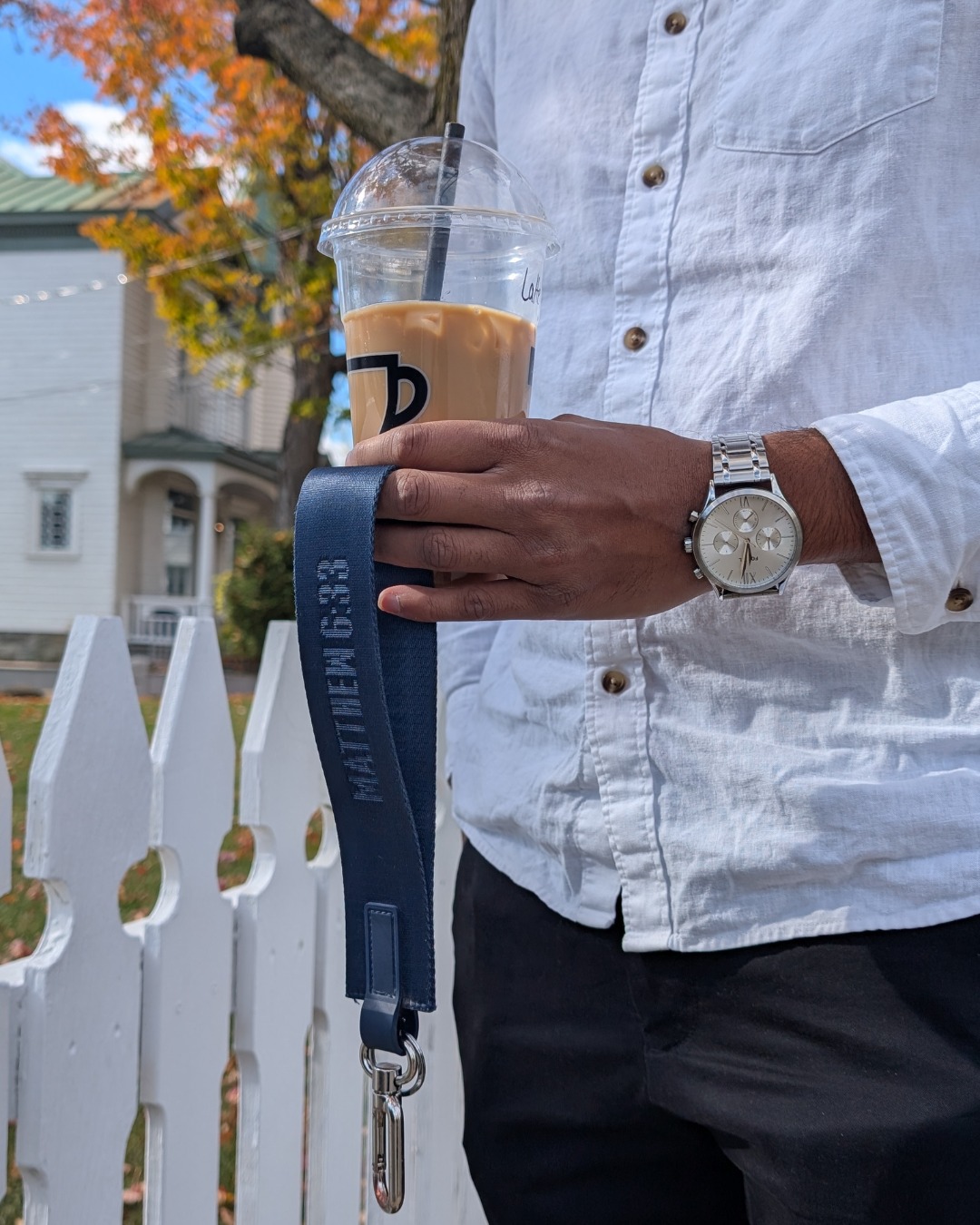 morning rhythm: sip, breathe, seek.☕😮💨🤲