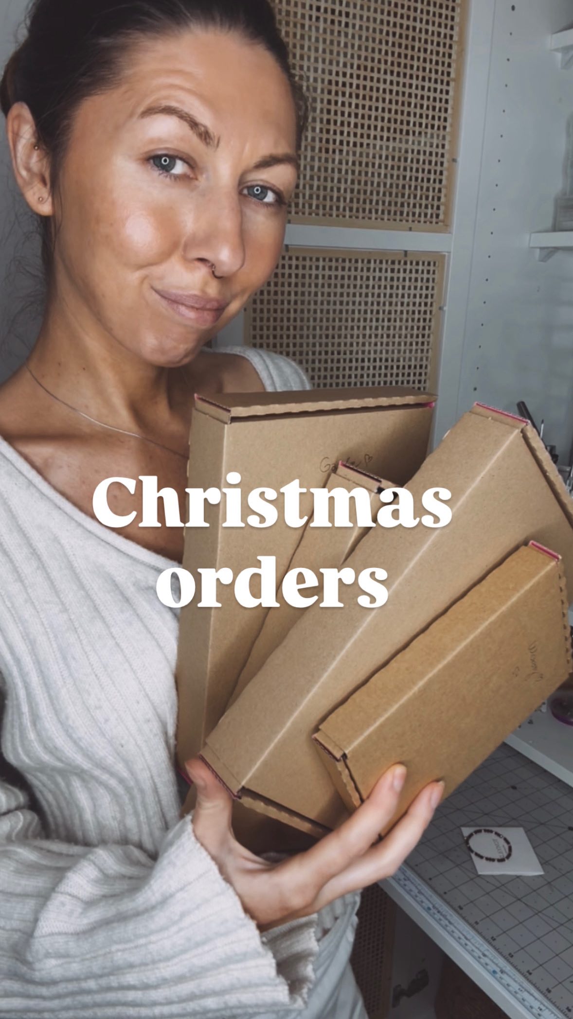 Here we are in another Christmas season! 🎄❄️⛄️
I just want to say thank you for all your trust and support😊💕 Your daily orders truly mean so much to me and I’m super grateful 🥹🫶🏻 that you choose my designs and also allowing me to be part of your special moments🫶🏻🍀✨
All orders arrive in beautiful packaging, either in a box or a pouch, so they are ready to be gifted.
I also put a lot of care into packaging and try to keep it as eco friendly as possible, using paper boxes, cotton pouches, tissue paper, and shredded paper, with minimal plastic😌😌😌
Wishing you happy Christmas preparations!!! 💫🌙⭐️
All Christmas orders have been sent now.
If you need anything for the New Year or another special occasion, I’m here and ready for youu❤️❤️❤️
#handmadejewellery #handmadejewelleryuk #gemstonejewellery #handmadenecklace #pearlnecklace #jewellerypackaging #christmasgifts #newyeargifts