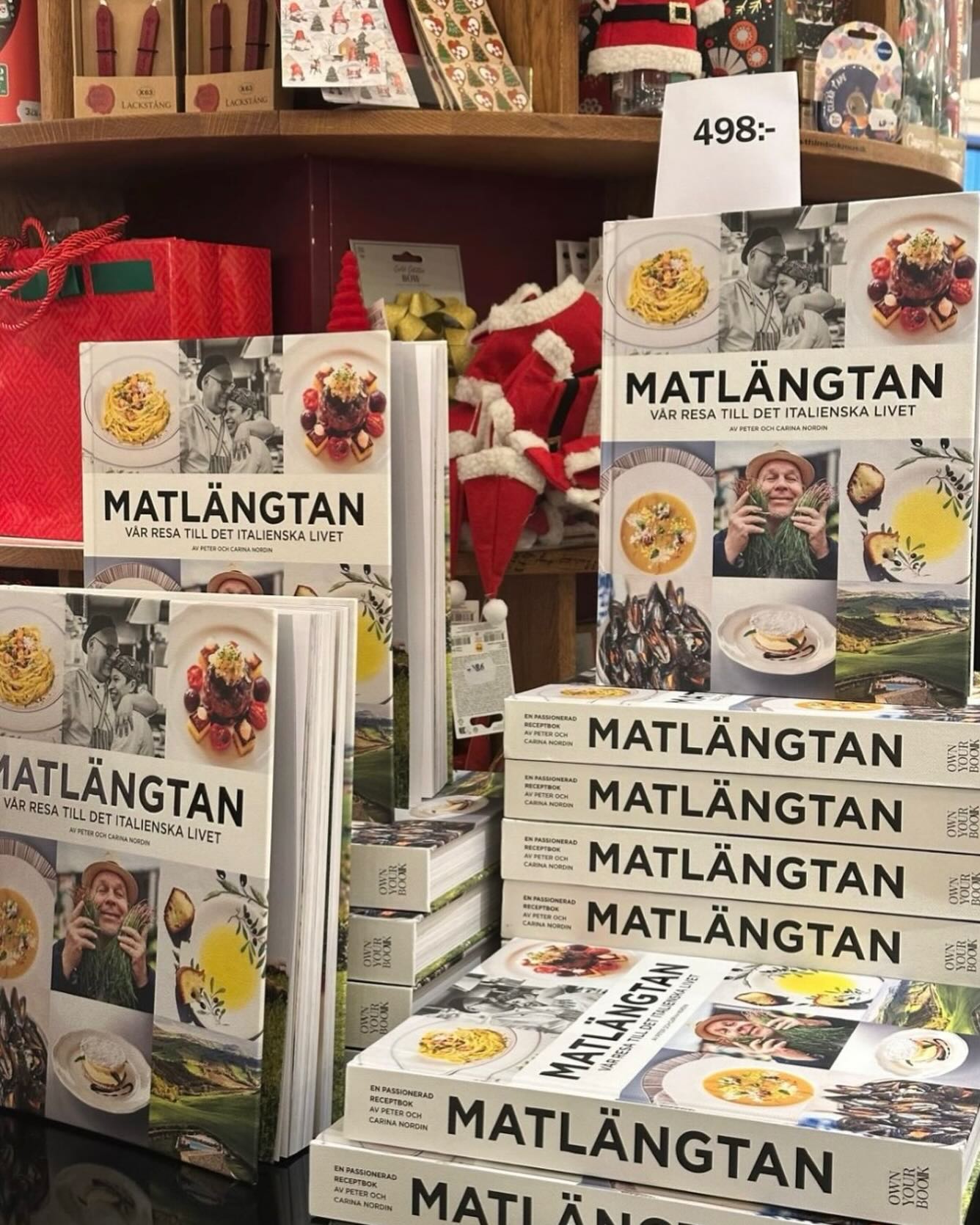 Spring till NK Bokhandel. Det finns några få böcker kvar. Årets bästa pris. Denna julklapp tar aldrig slut. Du kommer återvända till recepten gång på gång. Det är Matlängtan på riktigt.