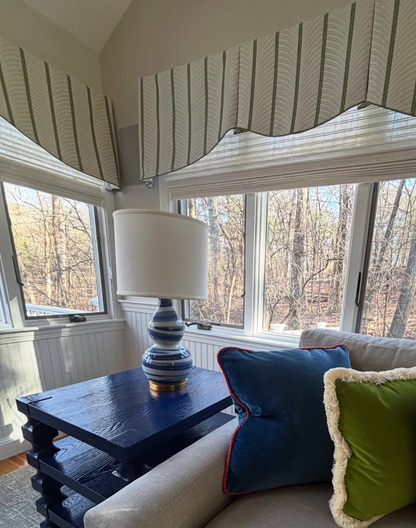 Our client requested color when we redesigned her family room and color she got! 💚💙
.
#interiorhomestyle #interiorstyles #interiorstylingideas #homedesigner #homedesigning