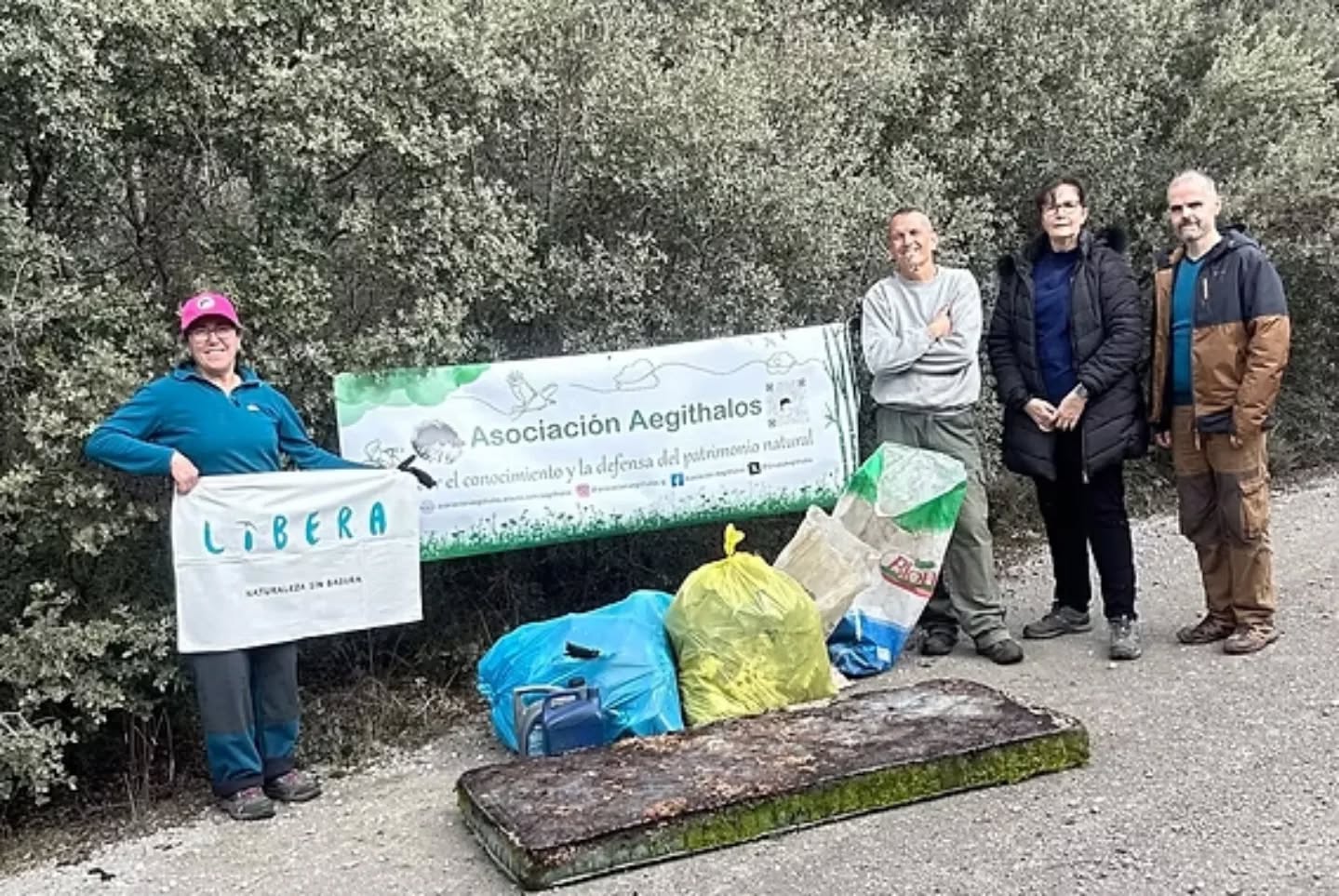 Ya disponible en nuestro blog 🖥️ la crónica de la recogida de basuraleza ♻️ en la vía pecuaria "Las Merinas" 🐑. Para conocer todos los detalles ir a la bio del perfil o entrar en el siguiente enlace: https://asociacionaegithalos.wixsite.com/aegithalos/blog
#asociaciónaegithalos #libera #basuraleza #lasmerinas #Guadalajara