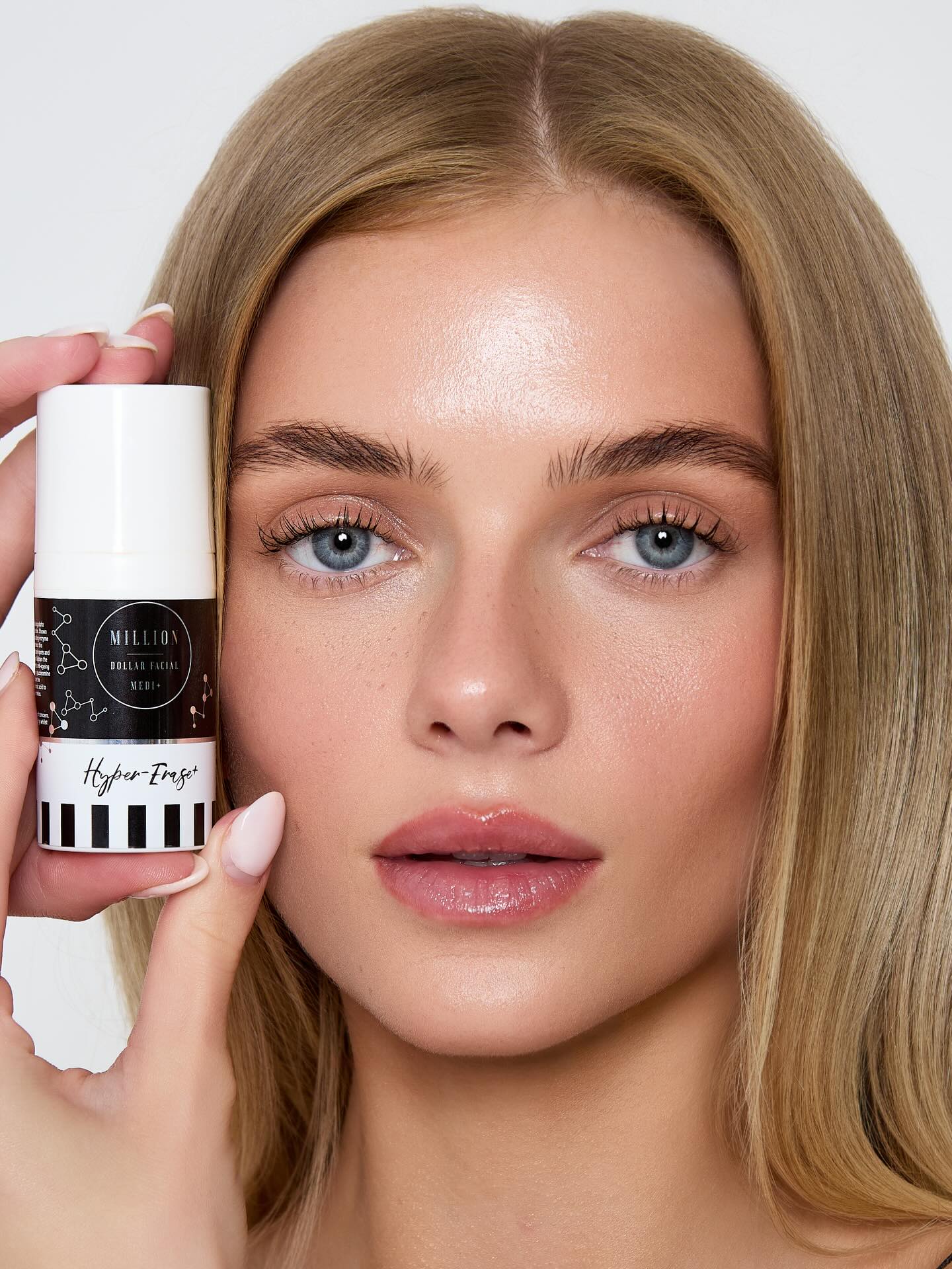 Campaign shoots are not about “getting content”.
They’re about building perception.
Every campaign we create is designed strategically, from concept to creation, with one goal: to make brands stand out in crowded markets.
Oversized marketing.
Intentional visuals.
High-quality imagery that elevates your entire marketing plan.
This is the difference between posting content and building a brand.
If you’re serious about standing out, this is where it starts.
Enquire to work with POPSUGAR.