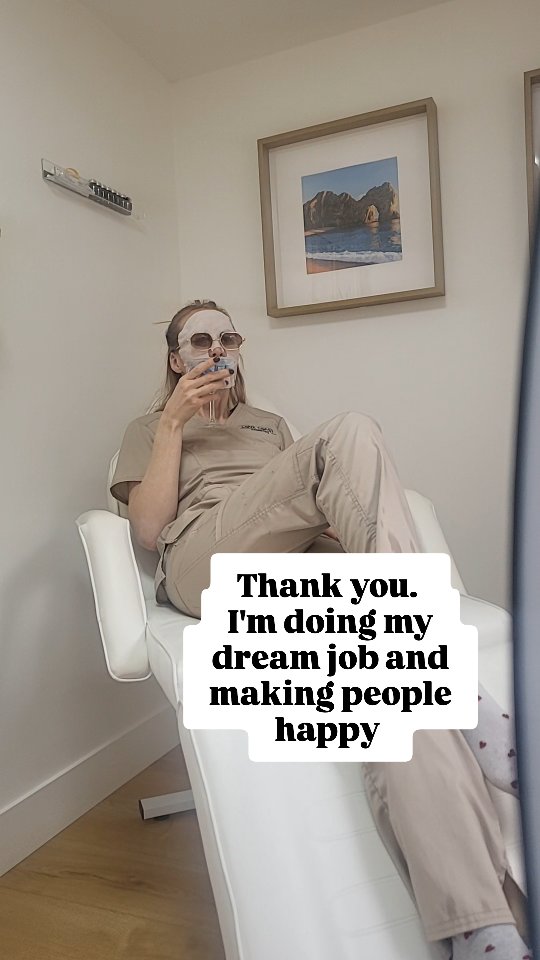 It’s true what they say, when you love your job it really doesn’t feel like work ❤️
#covecoastcosmetics #medicalaesthetics #poole #pooleaesthetics