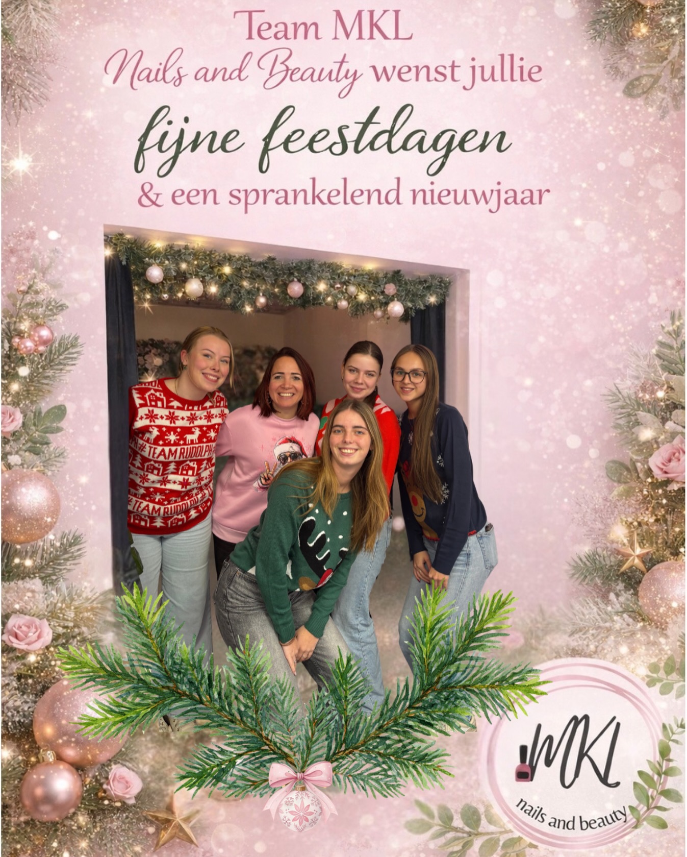 Zo, de kerstdrukte zit er voor ons op! Wat was het druk, maar oh zo gezellig!🥳😍
Eerste en twee kerstdag zijn wij gesloten, 27, 29 en 30 december nog geopend.
Daarna zullen wij genieten van een heerlijke “vakantie” en staan we 5 januari weer voor jullie klaar.
Namens team MKL Nails and Beauty, wensen wij al onze klanten heerlijke kerstdagen en een fantastisch 2026 ✨!
Bedankt voor alle bezoeken aan onze salon, de gezelligheid en het vertrouwen! Zonder jullie waren we nergens! 🫶🏼
#feestdagen #kerstdrukte #kerstnagels #happyholidays #december