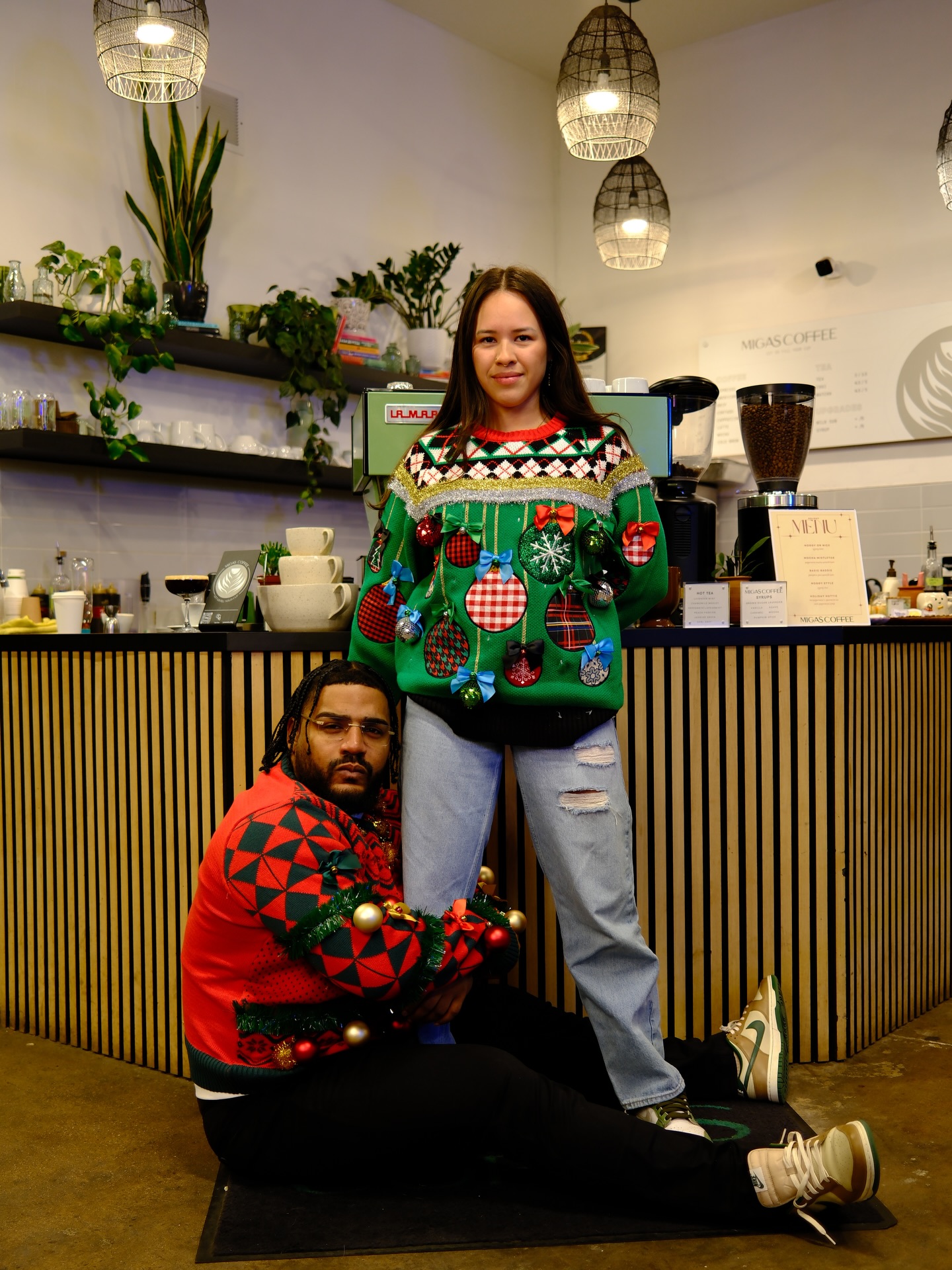 From Migas with love, Happy Holidays! Thanks for supporting us this year🎄
📸: @vineramazani