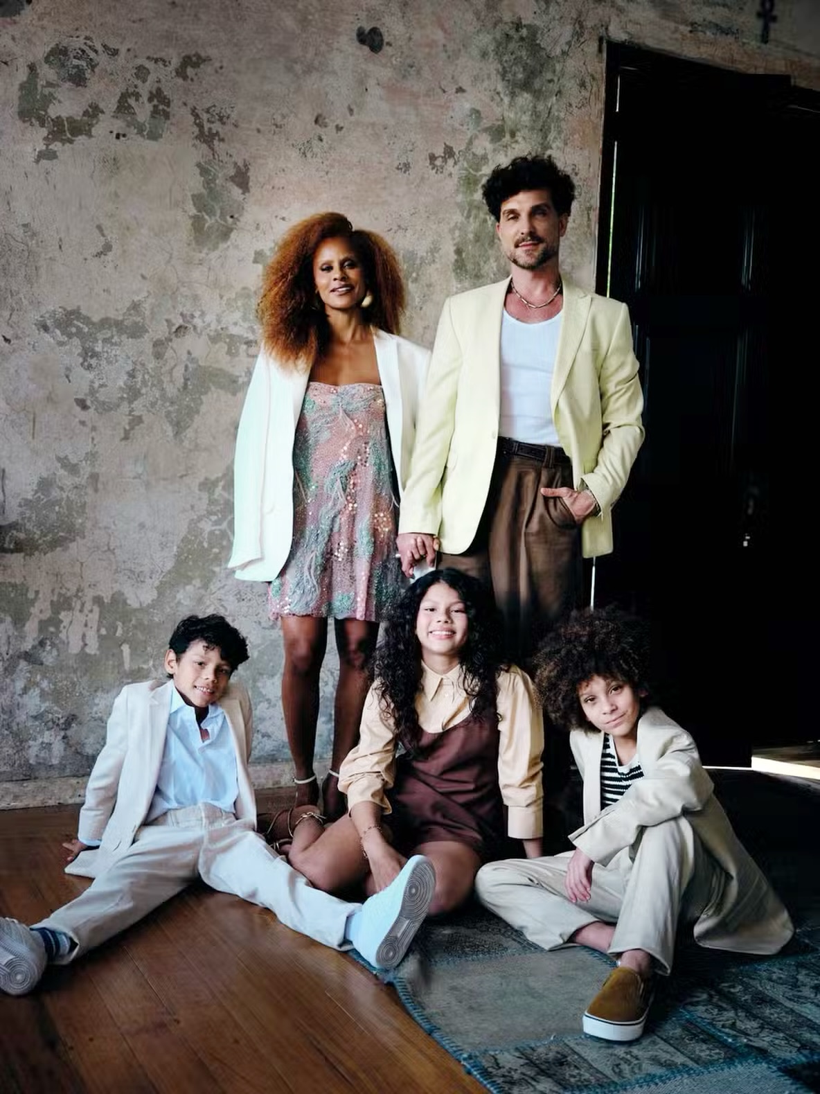 Juntos somos mais fortes, mais felizes e completos. Família: nosso porto seguro, hoje e sempre.
#alinewirley #igorickli #familia #amorinfinito #amormaior