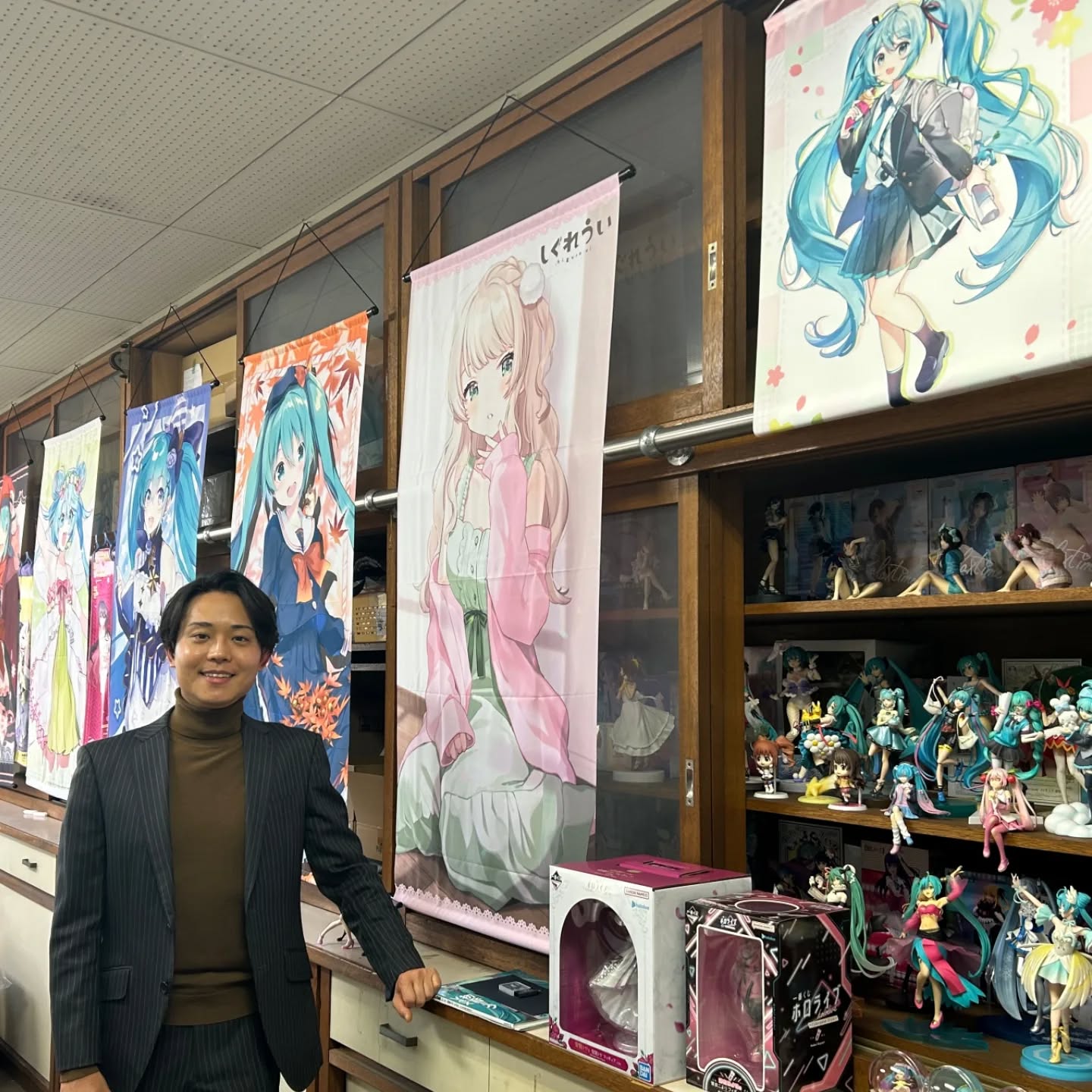 愛知県と岐阜県の高校にて、映画制作についてのDXハイスクール授業を行いました。
I gave a filmmaking lecture at high schools in Aichi and Gifu.
==============================
・Hiroki Ohsawa👉️ https://hirokiohsawa.wixsite.com/japan
・金城学院大学 大澤ゼミ👉️ @ohsawalab.kinjo
・金城学院大学 情報デザイン学科👉️ @kinjo.infodesign
・金城プロダクション👉️ @kinjo_productions
#金城学院大学 #金城学院 #情報 #情報デザイン #女子大 #オープンキャンパス #大学受験 #留学 #インターンシップ #就活 #ガクチカ #合同説明会 #映画 #cm #テレビ #ドキュメンタリー #ミュージックビデオ #youtube #俳優 #俳優志望 #女優 #女優志望 #モデル #アイドル #大澤広暉 #kinjogakuinuniversity #actor #model #filmmaking #hirokiohsawa