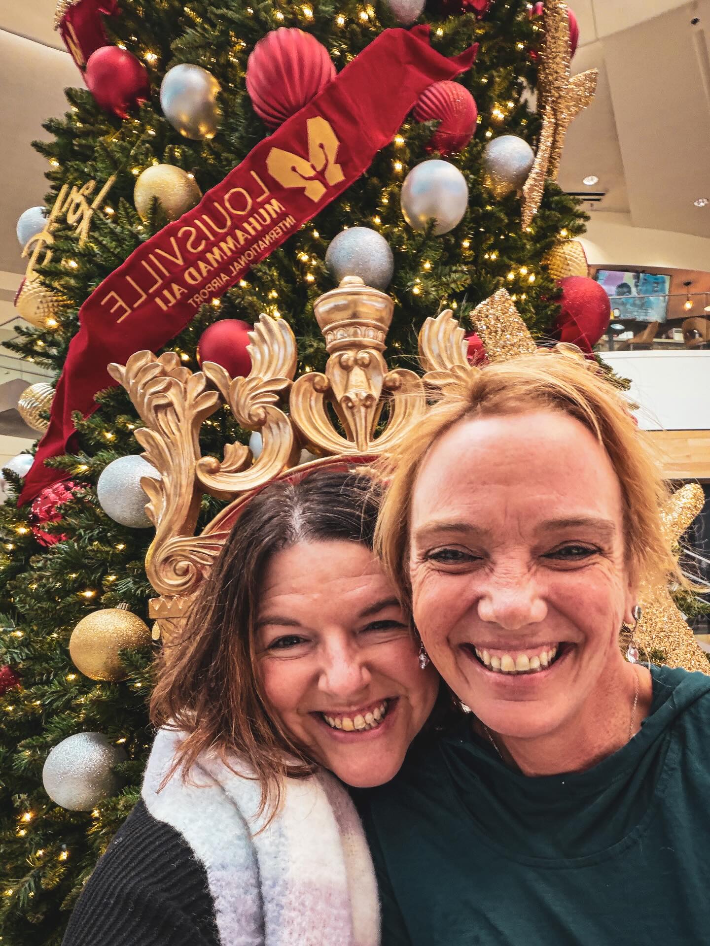 For my birthday this year, I wanted a quick getaway with a dear friend. Kristi agreed to meet me in Louisville, KY for a couple days where we packed in bourbon tasting, walks around the city, Kentucky Hot Browns, and leisurely chats in the coolest holiday atrium.