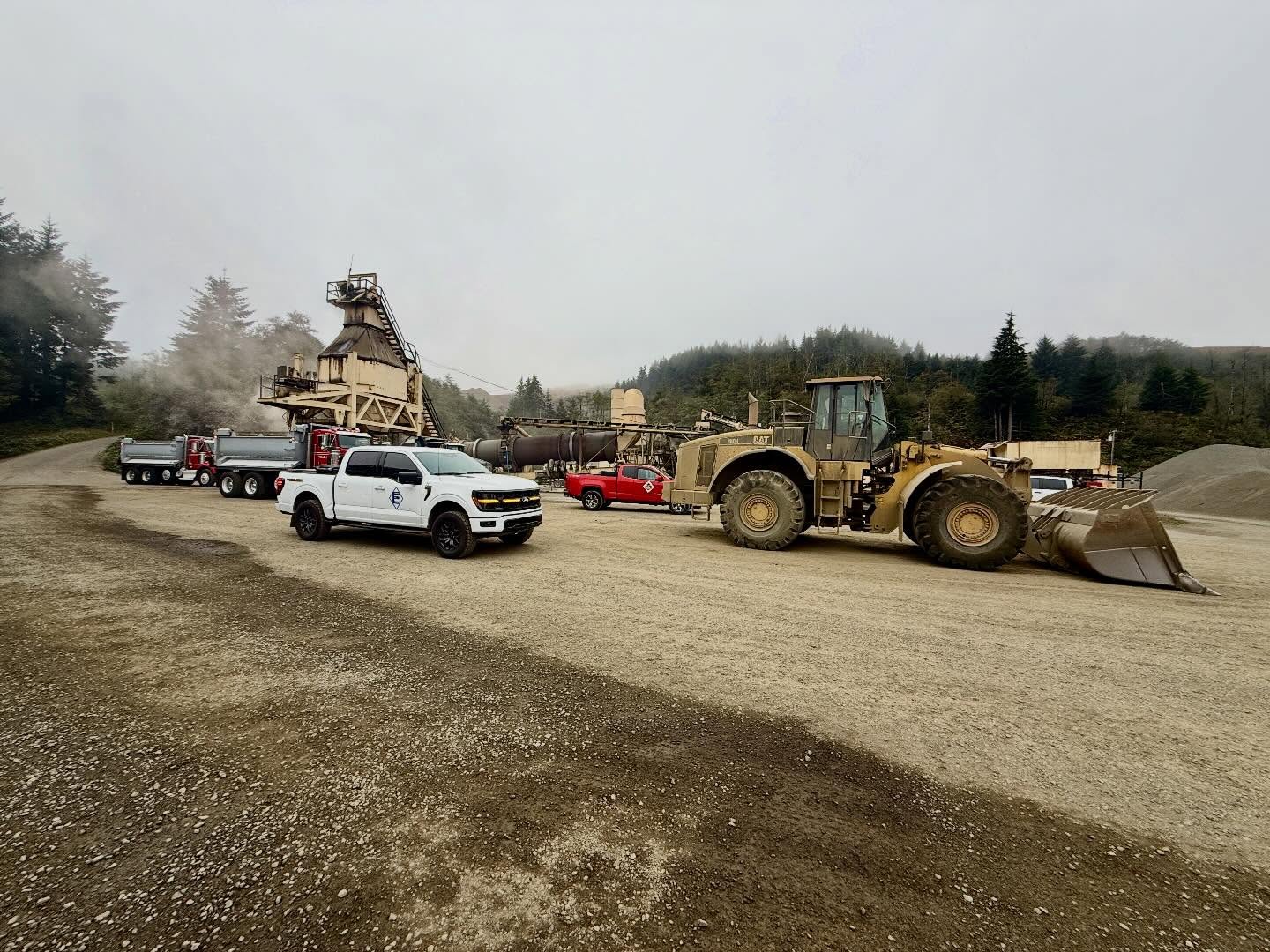 #asphaltplant #costal #paving #caterpillar #quarry