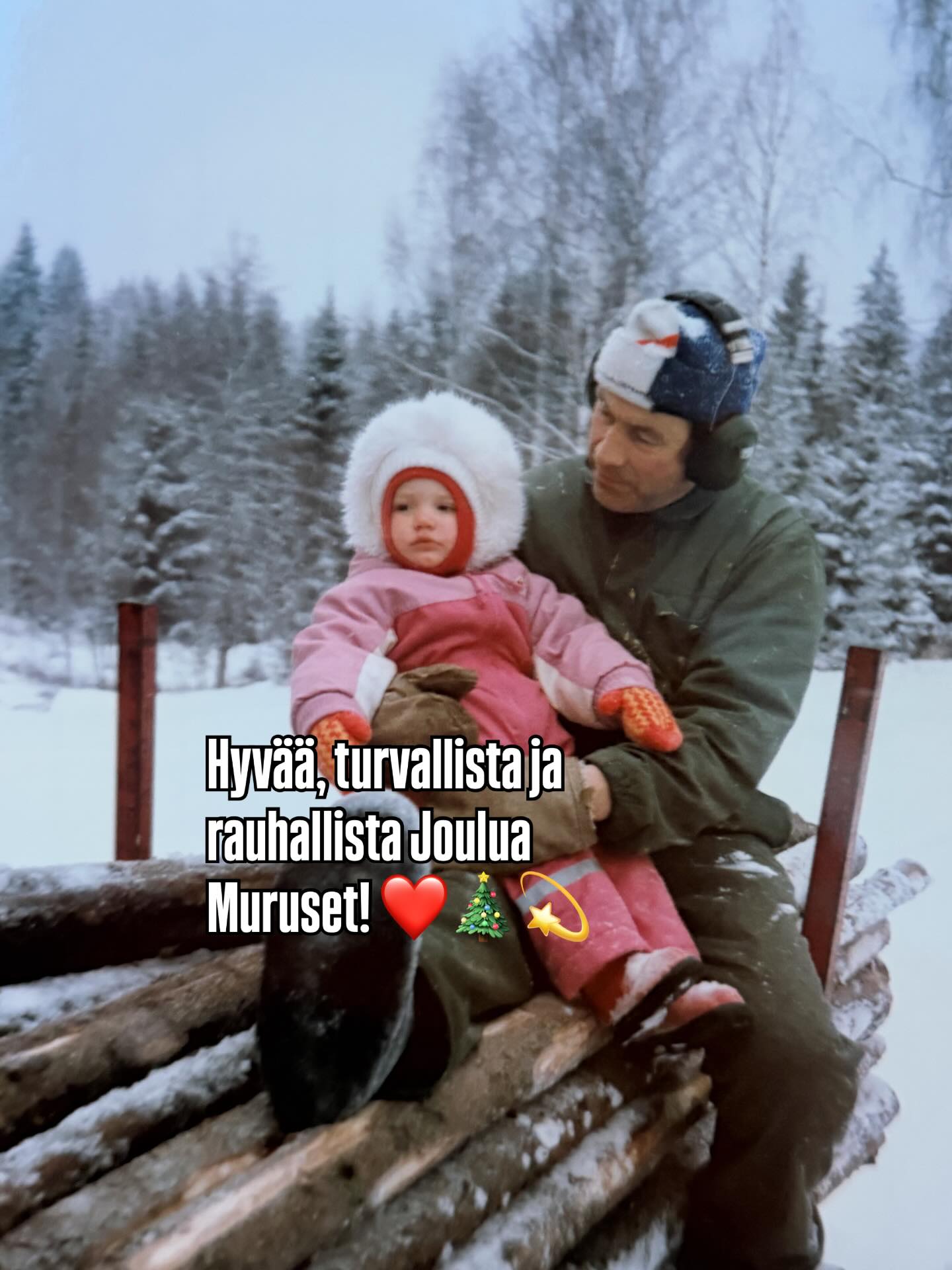 HyvÀÀ, turvallista ja rauhallista joulua Muruset! đâ€ïžđ« Kunnioitetaan toinen toistemme rajoja, vaalitaan rauhaa ottamalla vastuu omista tunteistamme ja muistetaan, ettĂ€ se mitĂ€ nĂ€et somesta ei ole koko totuus. âTĂ€ydellinen jouluâ on illuusio, mistĂ€ annan sinun luvan pÀÀstÀÀ irti. âš
Yksi parhaita lahjoja đ rakkaillemme on olla heille lĂ€snĂ€. â€ïž
Vietin lapsuuden 20.ensimmĂ€istĂ€ joulua đ mun perheen kanssa mamman ja papan maatilalla (kuvissa pappa). Parasta niissĂ€ oli yhdessĂ€ olo ja toki joulupukin tulo. đđ
P.s Kansanedustaja @virtasofia teki todella hyvĂ€n postauksen, jossa hĂ€n puhui turvallisen joulun puolesta ja kokosi erilaisia auttavia toimijoita nĂ€in joulun alla. đ Monella muullakin vaikuttajalla ja jĂ€rjestöllĂ€ on ollut erinomaisia postauksia, missĂ€ muistutaan miten erilaisia tunnelmissa, yksin tai yhdessĂ€ ja niin eri elĂ€mĂ€ntilanteissa joulua vietÀÀn. đ