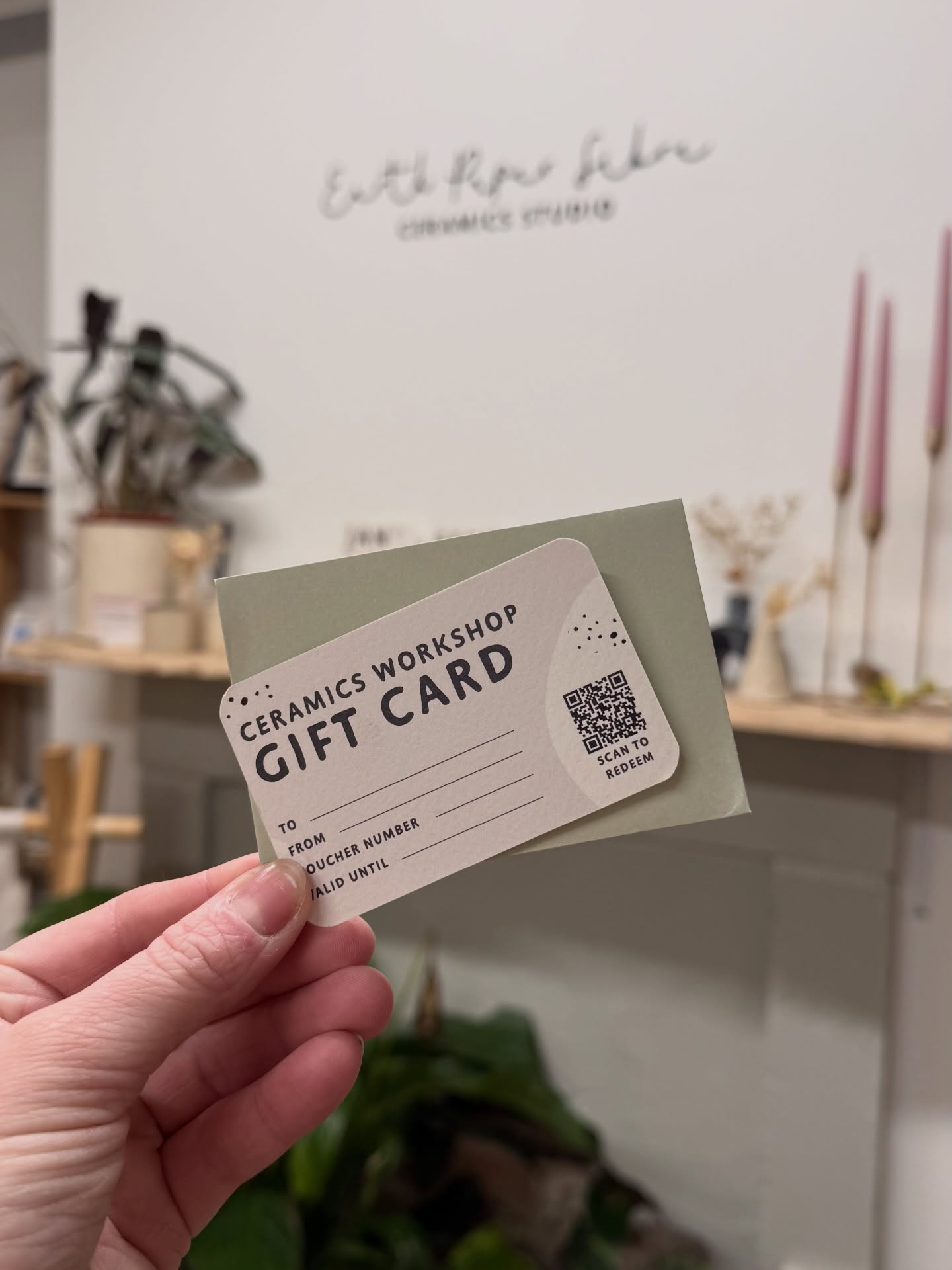There’s still time to order your workshop gift cards🎄✨
Order online (link in bio) and pop into store for a physical card ✨
Opening times next week:
22nd 10.30-5pm
23rd 10.30-5.30
24th 10.30-4.30pm
✨✨Closed until 19th Jan ✨✨