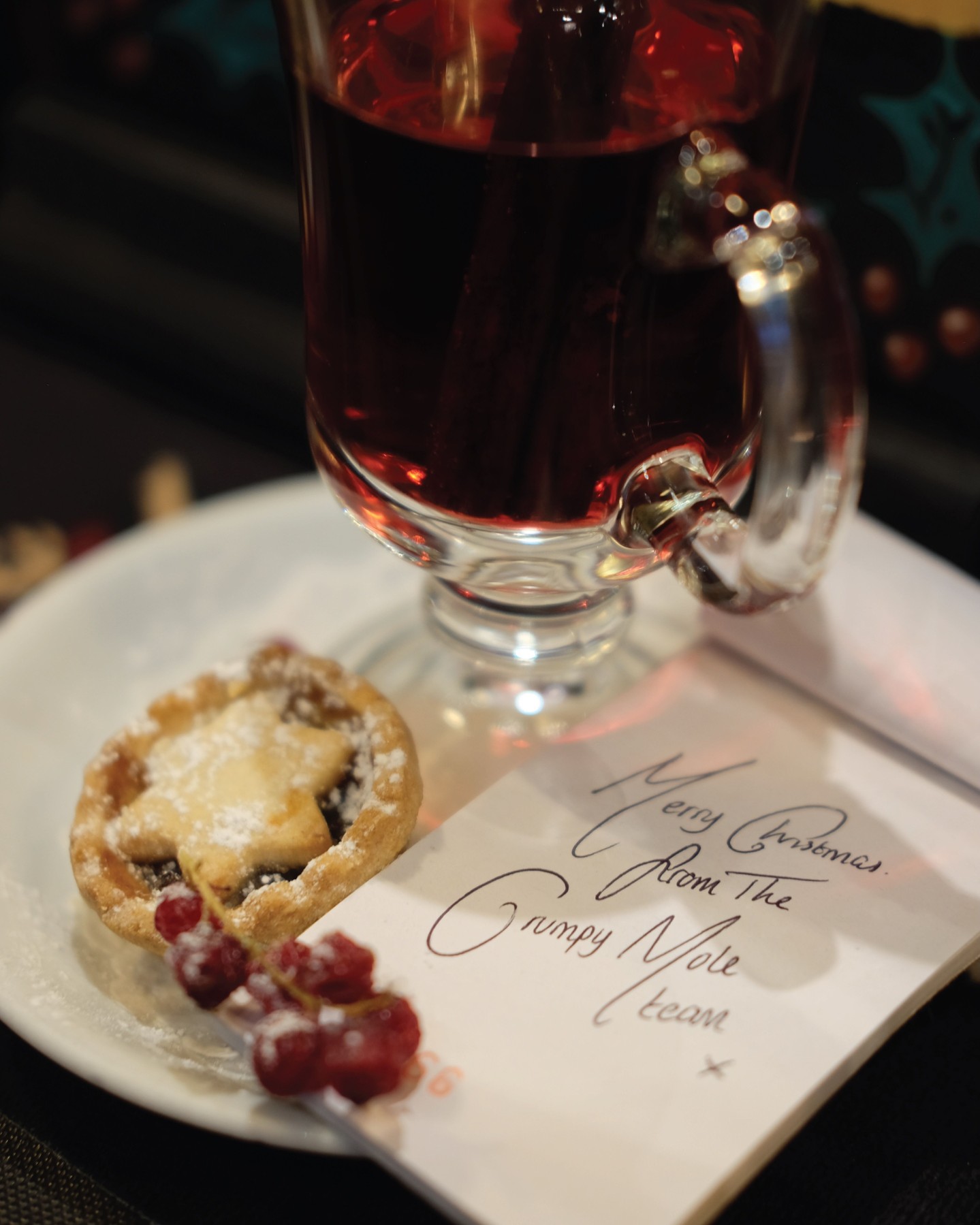 Merry Christmas from The Grumpy Mole Team! We can't wait to see you all 🥂 🎄
#thegrumpymole #grumpymole #festiveparties #christmasday #christmasparties #christmaspudding #merrychristmas #mulledwine #mincepie