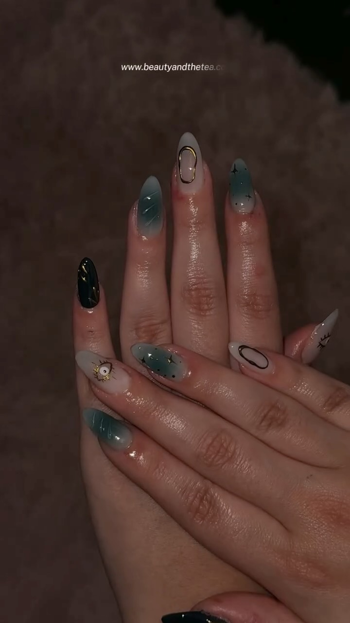 Can you guess the enhancement? ๐๐ญ
A๏ธโฃ Acrylic
B๏ธโฃ Gel-X
C๏ธโฃ Polygel
Hereโs the real tea โ๏ธ๐๐ฝ
When you work with a professional nail tech, itโs never about just the product โ itโs about technique, structure, and customization.
โ๏ธ Proper nail prep = long-lasting retention
โ๏ธ Balanced apex & structure = strength without bulk
โ๏ธ Customized application = natural, flawless results
โ๏ธ The right enhancement for your lifestyle & nail health
A skilled tech can achieve any look using multiple systems โ while still keeping the nails lightweight, durable, and healthy โจ
This is why education matters.
This is why not all nail sets are created equal.
๐๐ฝ Comment your guess below
๐ฌ And if you want to learn how to master ALL systems, comment TEA to become passionate about your skills from an online or hands on workshop โ๏ธ
๐ฆ๐๐ข๐ฃ, ๐๐๐๐ฅ๐ก & ๐๐ข๐ข๐โดโจ www.beautyandthetea.com โจโจ๐๐๐ฐ๐ค๐ข๐ต๐ฆ๐ฅ ๐ช๐ฏ Orlando, ๐๐ญ 32835
โจ#pedicure #toebbl #pedicures #WaterlessPedicure #orlandonailtech #gelx #gelxnails #orlandonailartist #orlandonails