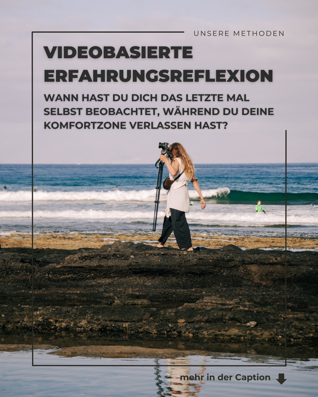In unserem Bildungsurlaub kannst du dich selbst dabei beobachten, wie du Herausforderungen meisterst.
Wir alle kennen Phasen, in denen sich der Alltag überfordernd anfühlt und wir gehemmt, verunsichert oder ängstlich reagieren. Resilienz entsteht nicht dadurch, dass solche Phasen ausbleiben, sondern dadurch, dass wir sie bewältigen und handlungsfähig bleiben.
Genau diese Erfahrung möchten wir unseren Teilnehmenden ermöglichen und sie daran erinnern, dass Entwicklung häufig im Umgang mit herausfordernden Momenten entsteht.
In unserem Bildungsurlaub ergänzen wir deshalb zentrale Inhalte, Übungen und Regulationstechniken aus dem Bereich Stressmanagement und Resilienz um das Element des Surfens. Es dient dabei nicht als Ziel, sondern als Mittel, um einen realen Erfahrungsraum zu schaffen, in dem berufstypische Anforderungen wie Unsicherheit, Zeitdruck, Kontrollverlust und Leistungsanforderungen nicht nur theoretisch thematisiert, sondern unmittelbar erlebt und anschließend reflektiert werden.
Durch begleitende Videoaufnahmen erhalten die Teilnehmenden dabei eine seltene Möglichkeit, sich selbst in diesen Situationen zu beobachten.
Insbesondere im Bereich der Selbstwirksamkeit eröffnen wir den Teilnehmenden durch diese Videoaufnahmen die Möglichkeit, nachzuvollziehen, dass sie trotz Überforderung, Stress und anfänglicher Unsicherheit in der Lage sind, sich weiterzuentwickeln und zunehmend souveräner mit den vielfältigen Anforderungen herausfordernder Situationen umzugehen.
Die Aufnahmen machen Veränderungen im eigenen Verhalten sichtbar und unterstützen eine differenzierte Einordnung des persönlichen Umgangs mit dem Verlassen der Komfortzone.
👉 Mehr Infos zu unserem Bildungsurlaub Resilienz im Beruf gibt’s über den Link in unserer Bio.
#stressmanagement #bildungszeit #resilienz #bildungsurlaub #teambildung #embodiment #surfen #yoga #achtsamkeit #erleben #oceanfusedtraining
