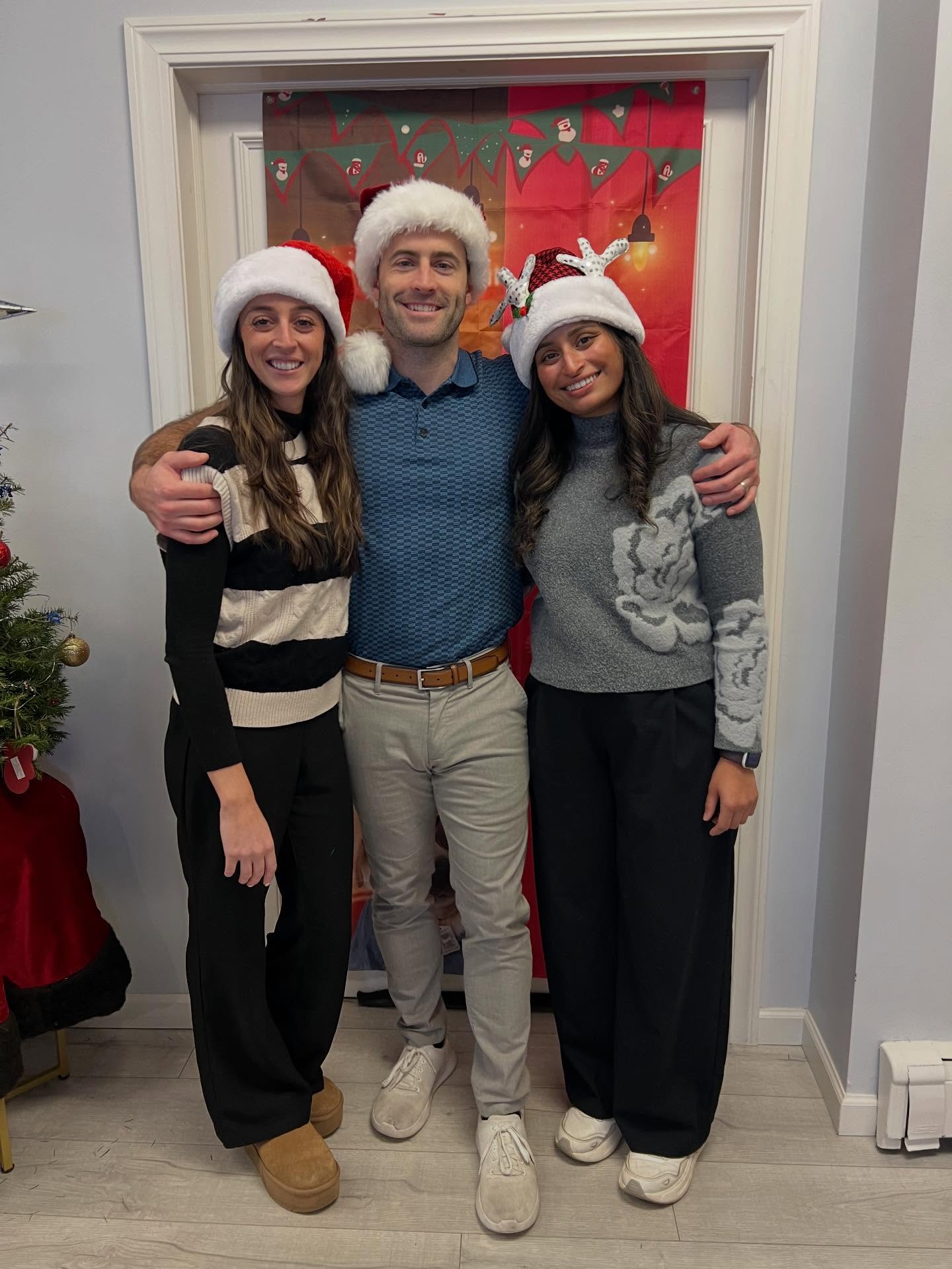 From our Compass family to yours - Merry Christmas! 🎁🎄
Thank you for trusting us with your care this year. We wish you a happy and healthy holiday season! ☃️
#compasspt #physicaltherapy #merrychristmas #happyholidays