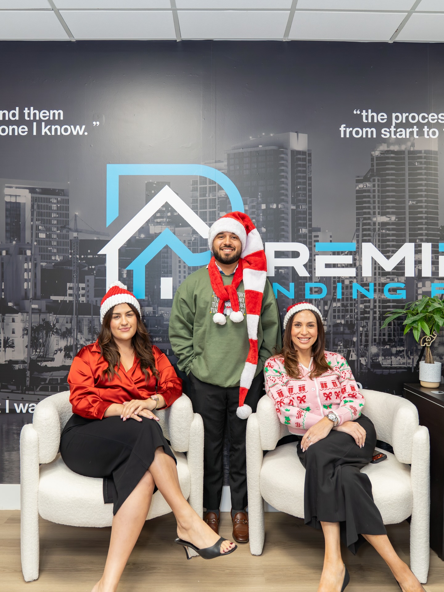 A little Christmas Eve magic around the Gables office 🎄🤍
So thankful for this season and this team. Wishing everyone a great holiday season! 🥳
#premierlending #realestate #mortgage #miami #family