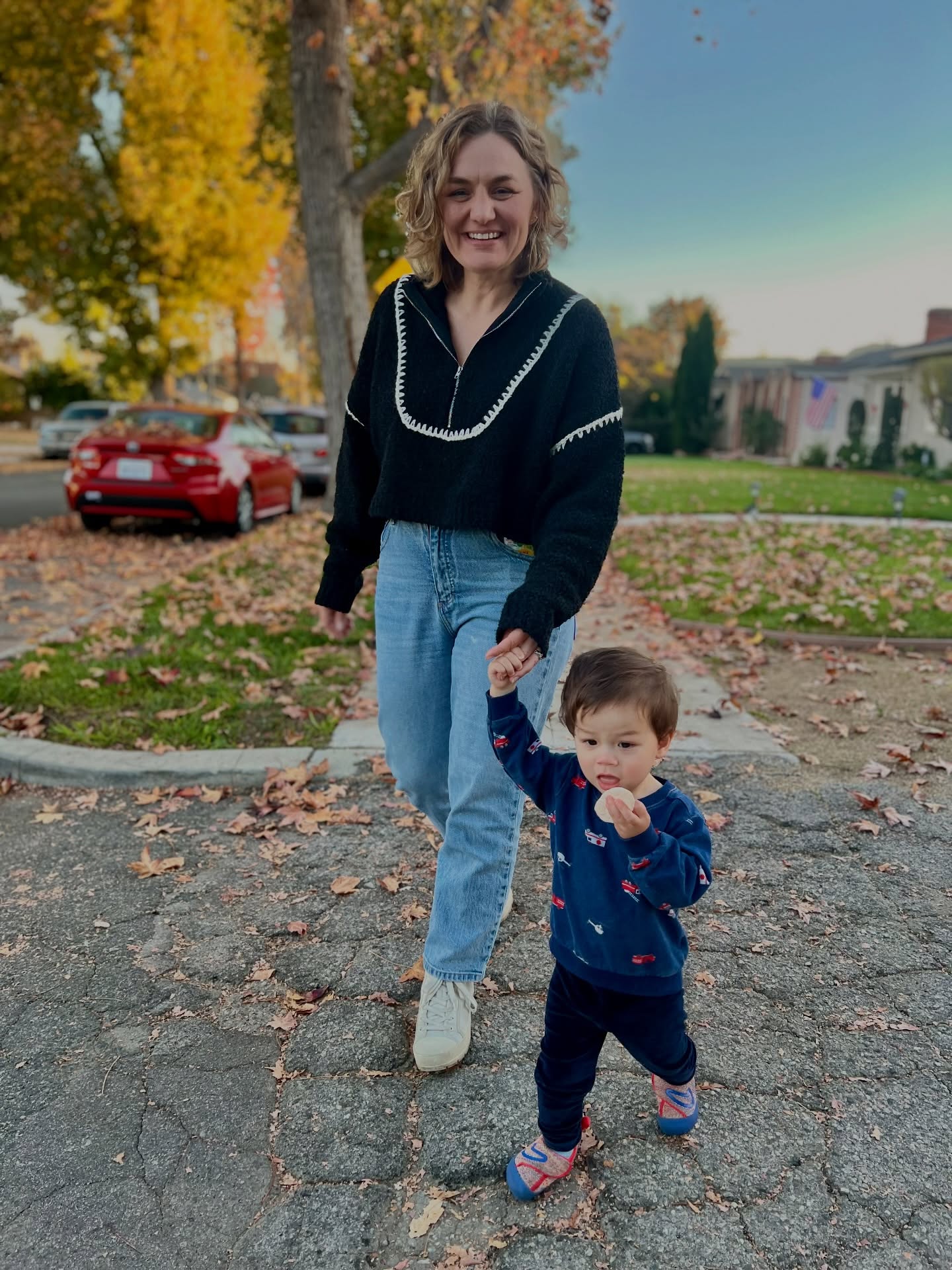 Please join me in wishing the happiest of birthdays to the most amazing woman, wife, mother, sister, daughter, partner, singer, actor, voice actor, artist, world traveler, and queen of my heart, @jessicarauvoice!