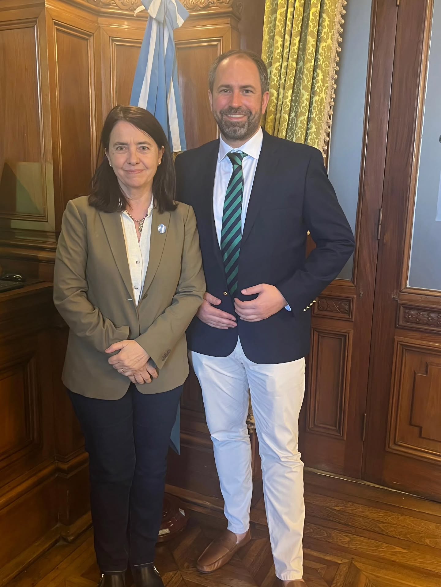 🇦🇷 ARGENTINA | An excellent post-Christmas Friday of meetings in Buenos Aires with National Senator @carmenalvarezrivero and Buenos Aires Province Senator @alexcampbellok!
We discussed the challenges and opportunities within the framework of the EU–Mercosur negotiations, and the importance of joining forces with those who stand for common sense and freedom.
Argentina is moving in the right direction. ¡Viva la Libertad! @javiermilei 💪🏻🦁