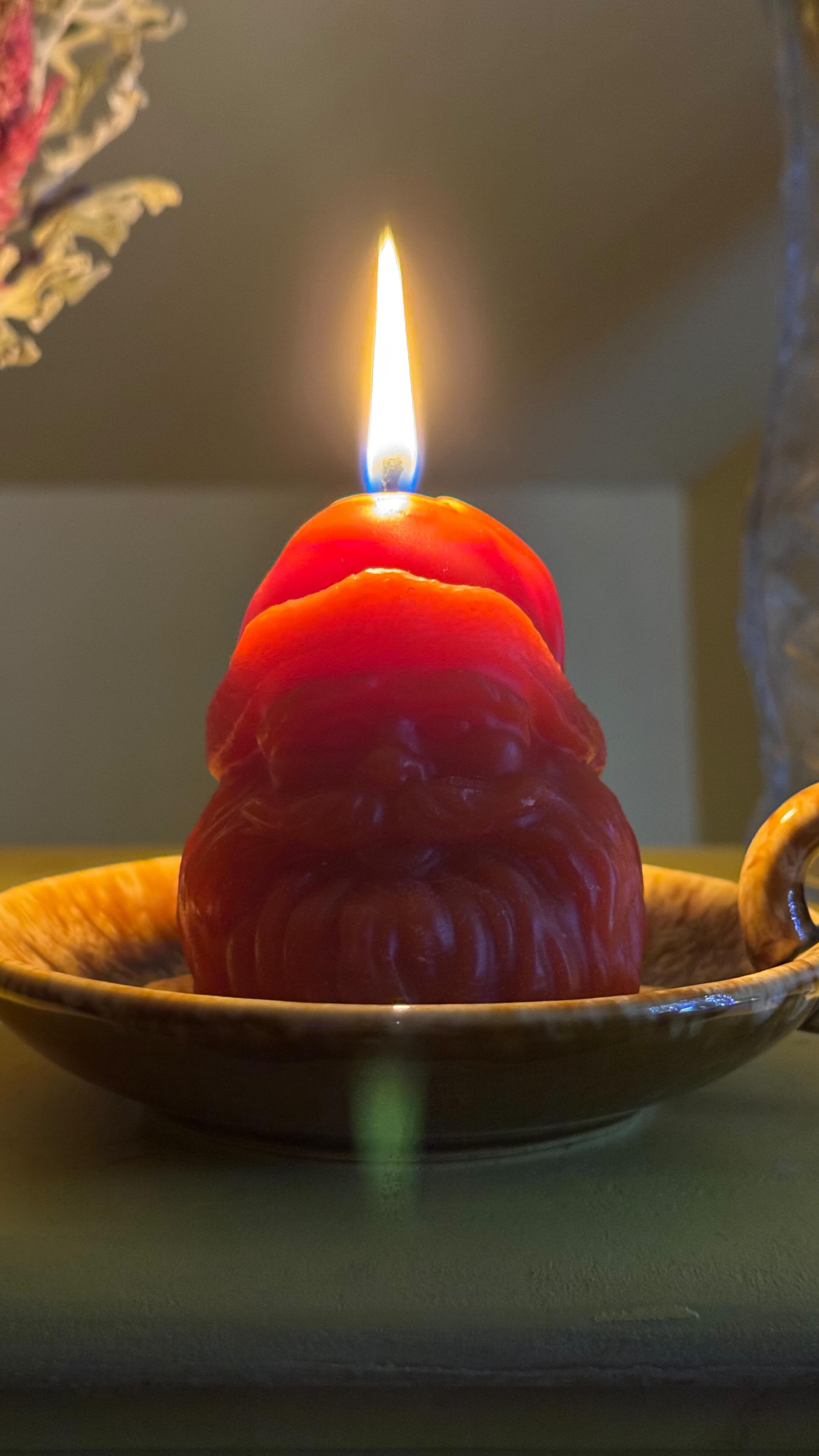 Merry Christmas to all and to all a good night!
#beeswaxcandles #candles #santacandle