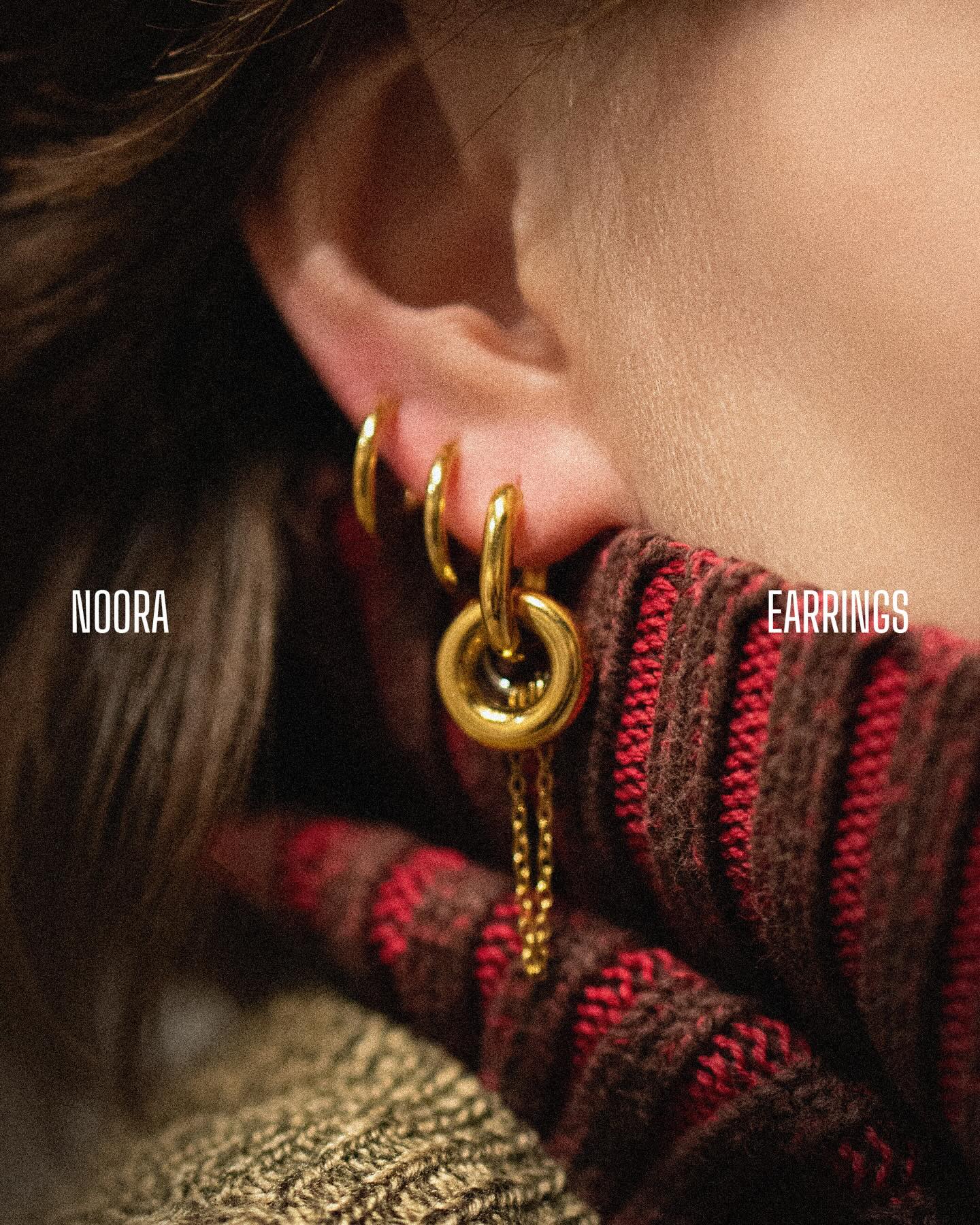 Trenutno naš najprodavaniji model Noora naušnice, kombinacija zlatnog i srebrnog kružića koju možeš nositi zajedno ili odvojeno, ovisno kak ti paše taj dan! 😉🤎