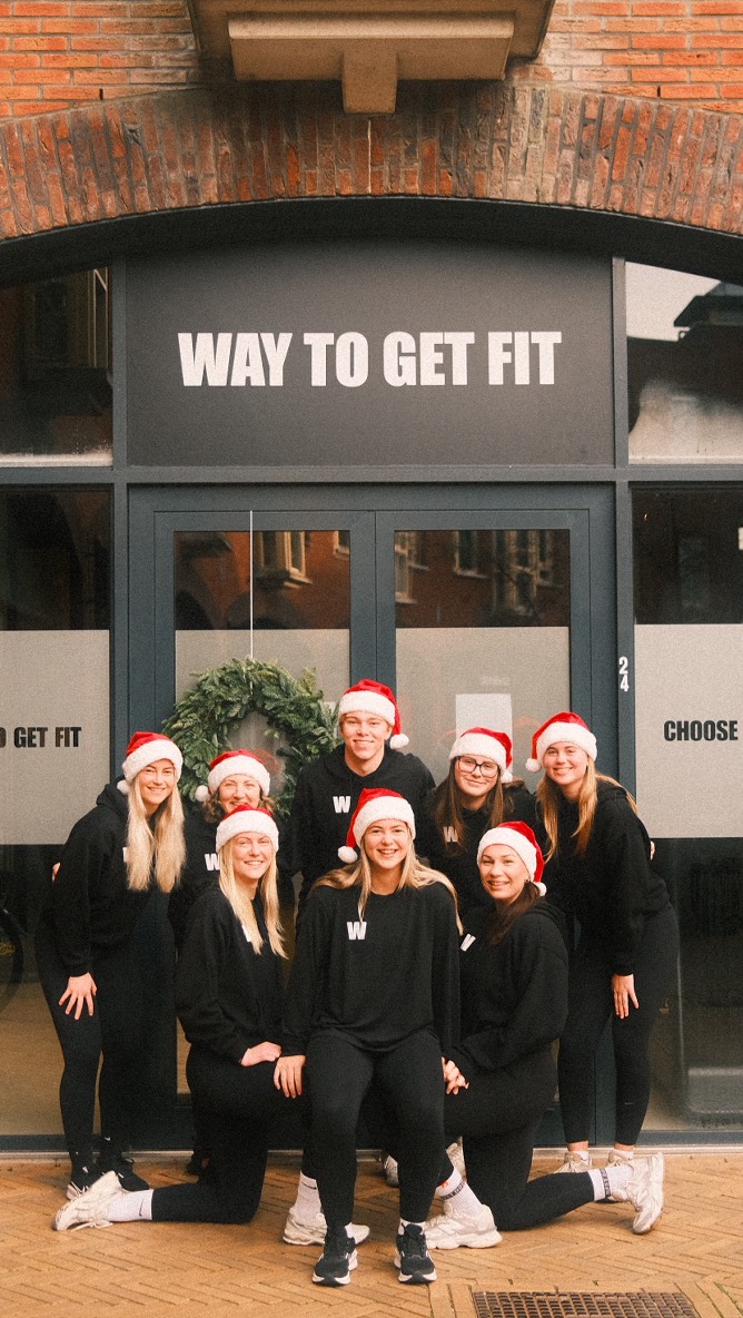 Ho ho ho… vrolijk kerstfeest!🎅🏼
We zijn inmiddels al een mooie tijd samen onderweg en die is voorbijgevlogen. Bedankt dat je bij ons traint, meedoet en elke dag bijdraagt aan de sfeer in de gym. We kijken ernaar uit om samen verder te bouwen in het nieuwe jaar.💥
