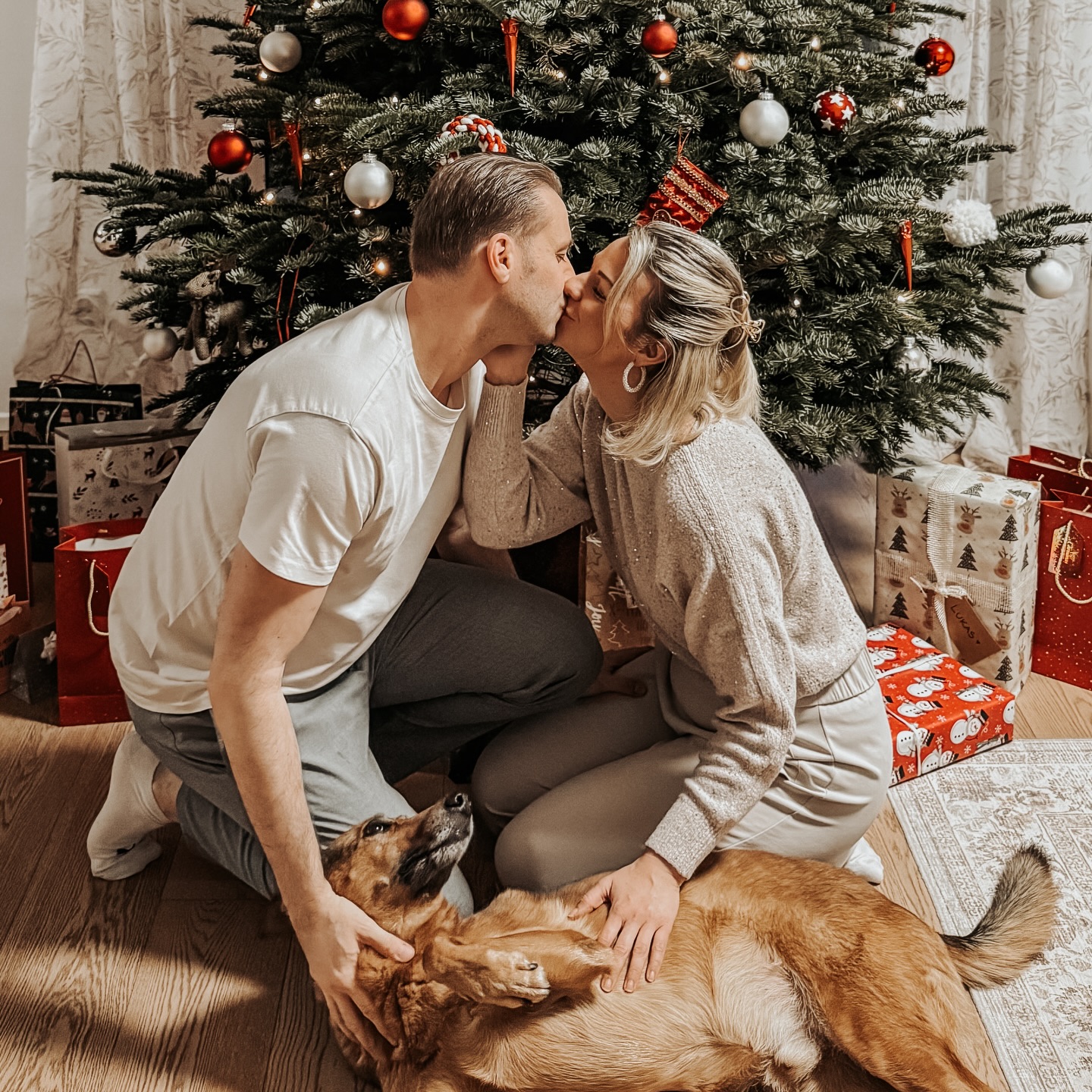 Fröhliche Weihnacht überall 💫
#froheweihnachten #weihnachtsgrüße #merrychristmaseveryone #christmastree #christmaseve