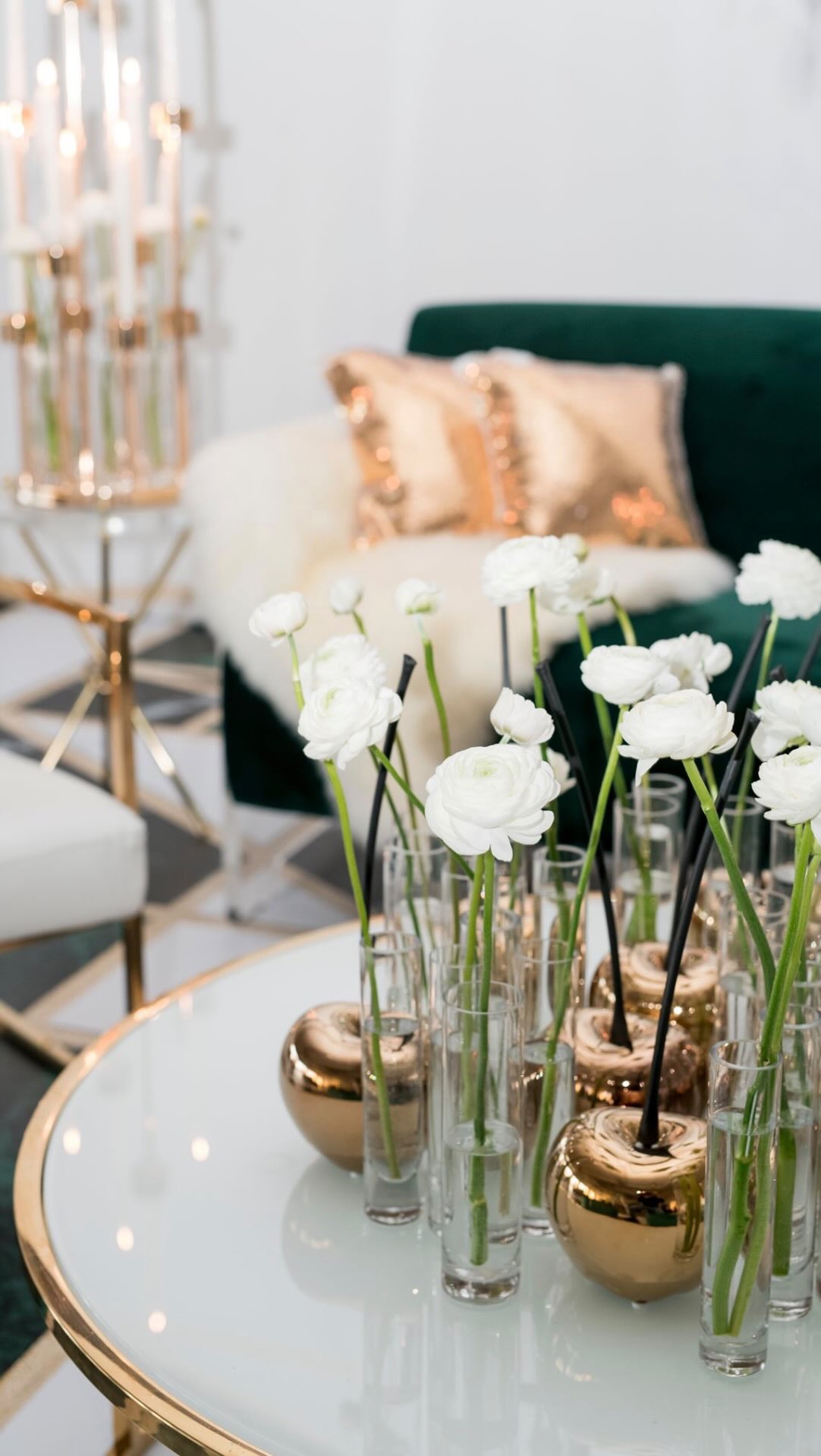 Feeling festive 🎄✨ Holiday wishes as we revisit past holiday editorials—moments of beauty & intention, where design, mood, and magic met✨ Loved working with creative & amazing vendors to bring these to life @purpletreephotography @515photoco @preciousflowers_ @flowers_time @customengineeredarts @mintroomstudios @fancyfaceinc @jenevoymakeupstudio @whitetoronto @lima.cakes @barchefevents @barchef @thearlingtonestate @polkadotpapershop @laura.iva @detailzfurniturerentals @eventgraffiti @dancefloordecor @alina.tacmelova @svetla_vesnaya
#lachicsoiree #toronto #eventplanner #eventdesigner #happyholidays