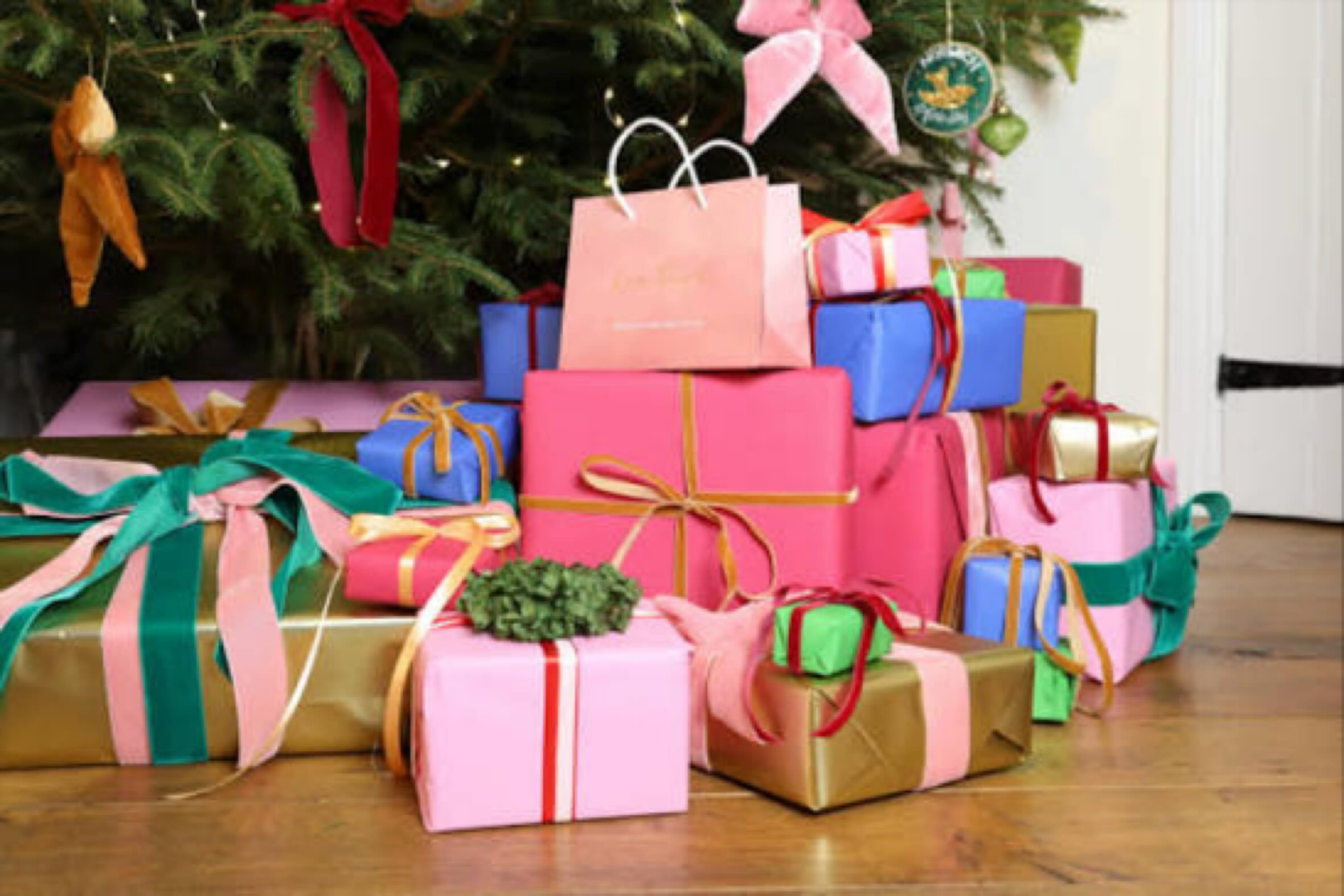 Carol six is the sublime Magnum Mysterium by Morten Lauredson. Sung live at this year’srs Christmas concert.
https://youtu.be/7VAjlrsM2Oo?si=ntFpJrZQKtrEAwAc