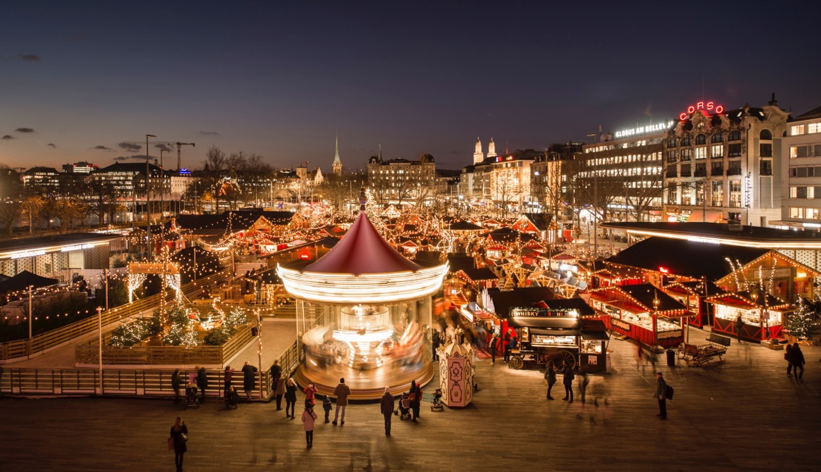 Natürlich haben wir mitbekommen, dass es nach der Entscheidung Anfang Dezember viel Enttäuschung und Unverständnis gab und viele Menschen nicht damit einverstanden sind, dass das Wienachtsdorf nicht weiter bestehen darf.
Vielen Dank an alle, die die Petition bisher unterstützt haben.
Es freut uns sehr, dass es so viele Menschen gibt, die das Weihnachtsdorf lieben und sich dafür einsetzen, es zu erhalten.
Wir danken euch vielmals ♥️
Siehe Link in Bio!