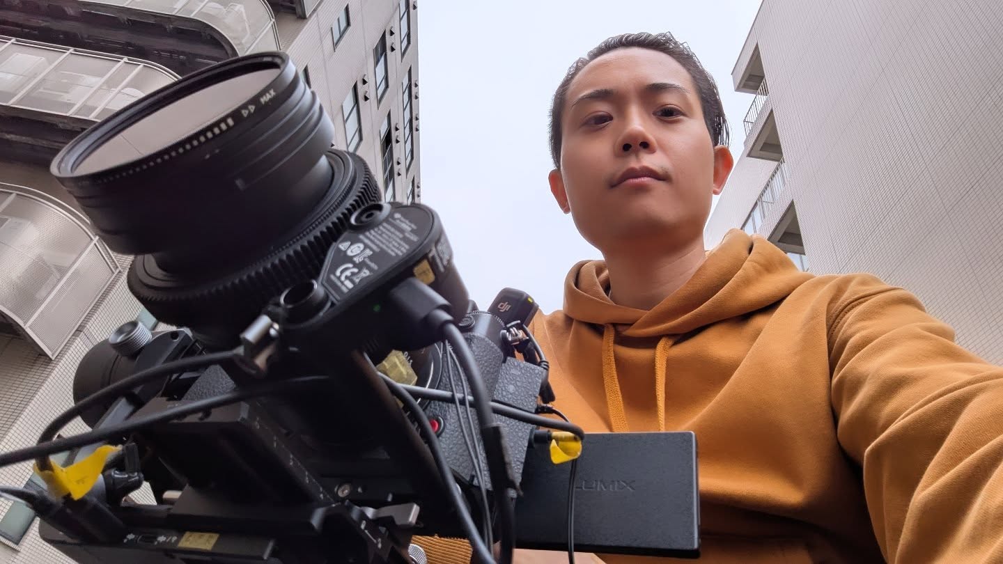 東京でCM撮影。DJI Mic Miniめっちゃ良い!
Commercial shooting in Tokyo. DJI Mic Mini, what an excellent product!
==============================
・Hiroki Ohsawa👉️ https://hirokiohsawa.wixsite.com/japan
・金城学院大学 大澤ゼミ👉️ @ohsawalab.kinjo
・金城学院大学 情報デザイン学科👉️ @kinjo.infodesign
・金城プロダクション👉️ @kinjo_productions
#金城学院大学 #金城学院 #情報 #情報デザイン #女子大 #オープンキャンパス #大学受験 #留学 #インターンシップ #就活 #ガクチカ #合同説明会 #映画 #cm #テレビ #ドキュメンタリー #ミュージックビデオ #youtube #俳優 #俳優志望 #女優 #女優志望 #モデル #アイドル #大澤広暉 #kinjogakuinuniversity #actor #model #filmmaking #hirokiohsawa